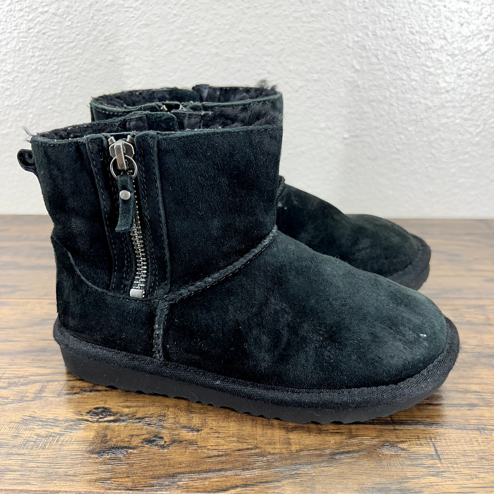 UGG Girls Boots Size 13 Black Suede Double Zipper Mini Short Black Suede Fur