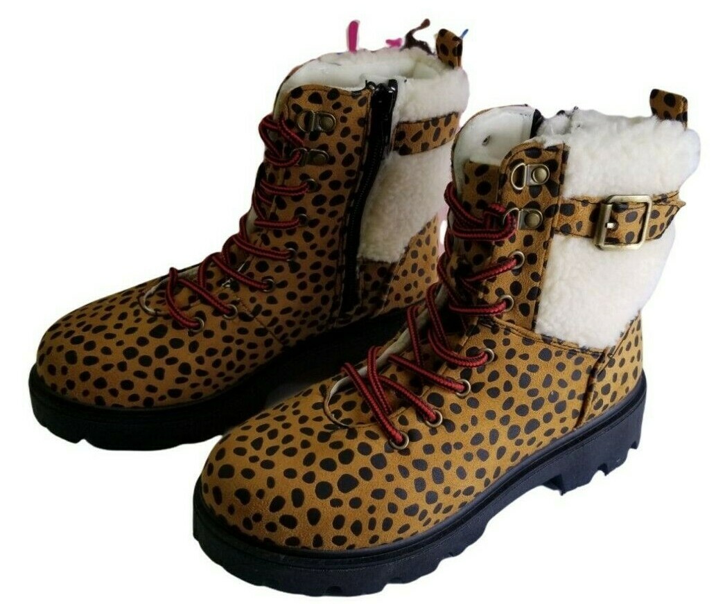 Krazy Kicks Girls size 2 M Boots Cheetah Camelia Lace Up Zip Side Winter Shoes
