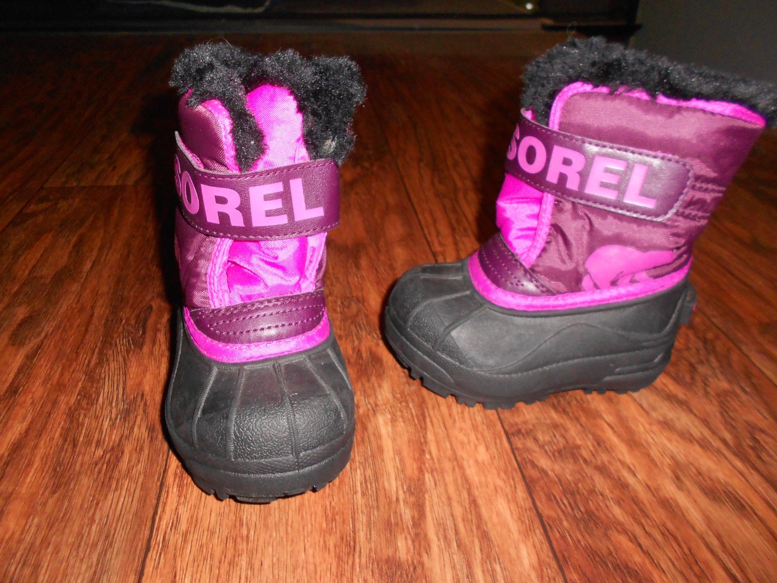 Sorel girls boots size 6 winter snow toddler MINT cond