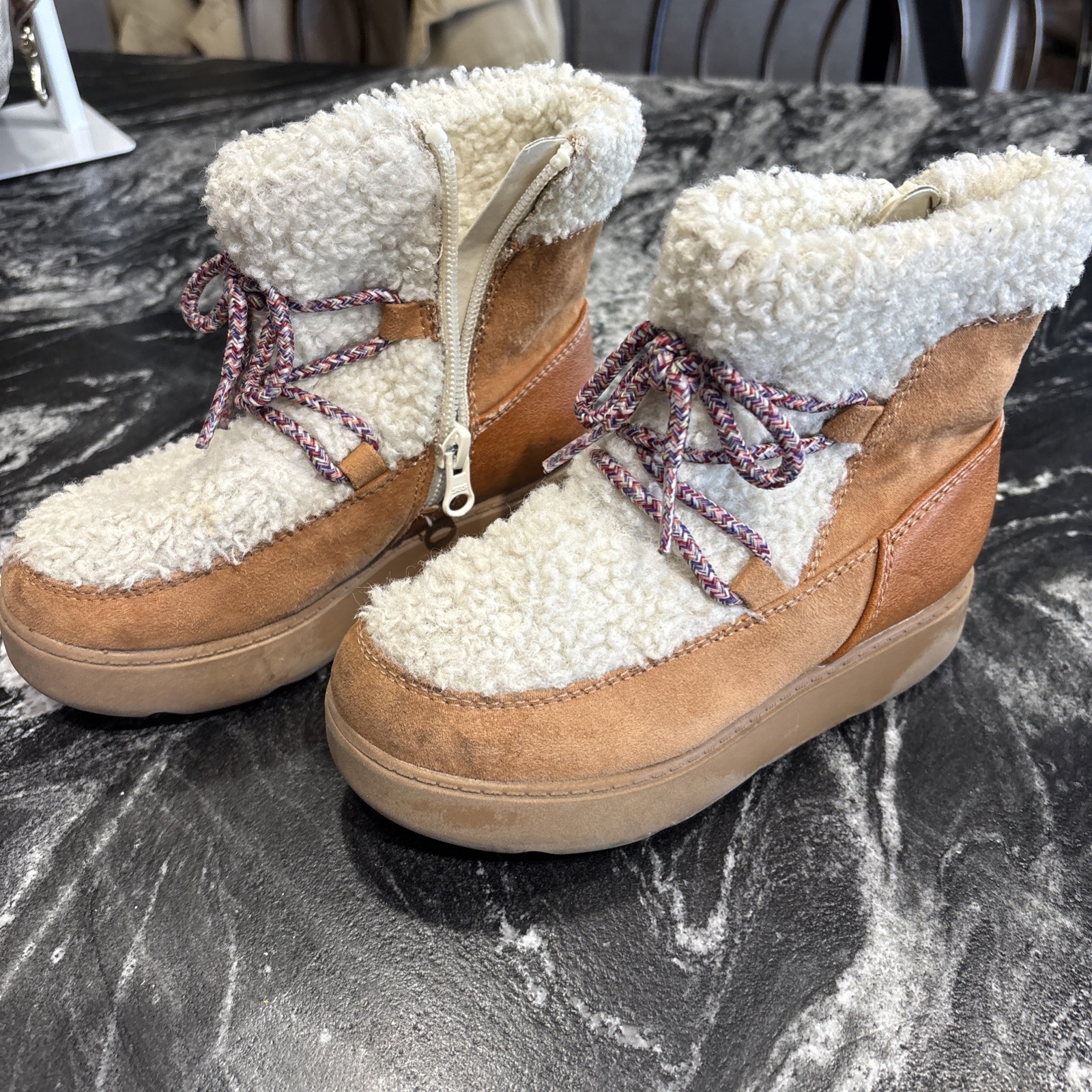 Target Toddler Girls Winter Boots Size 11 Faux Fur Tan Zip Up Thick Sole