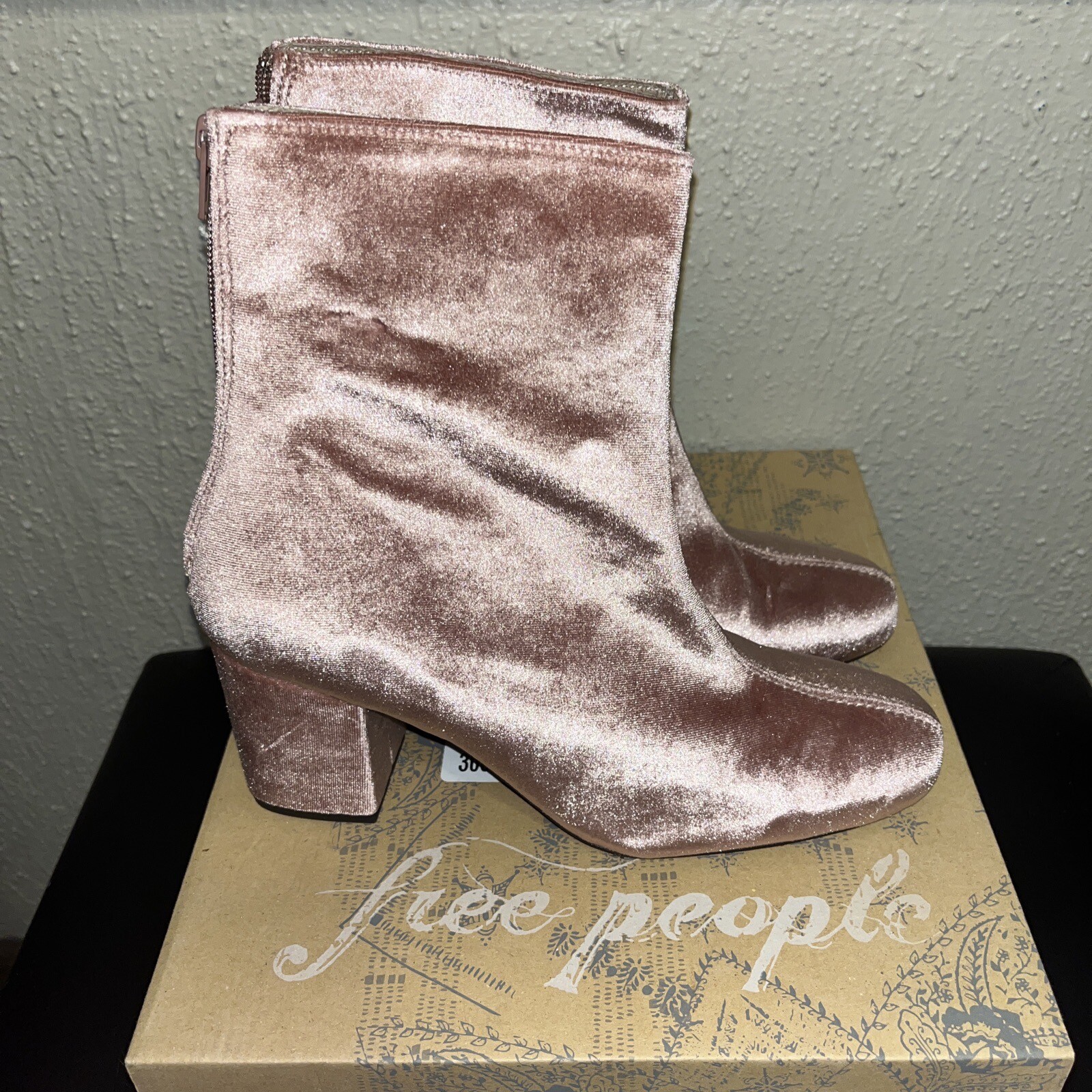 Free People Women Boots Velvet CECILE Ankle Boot Rose Pink EU41