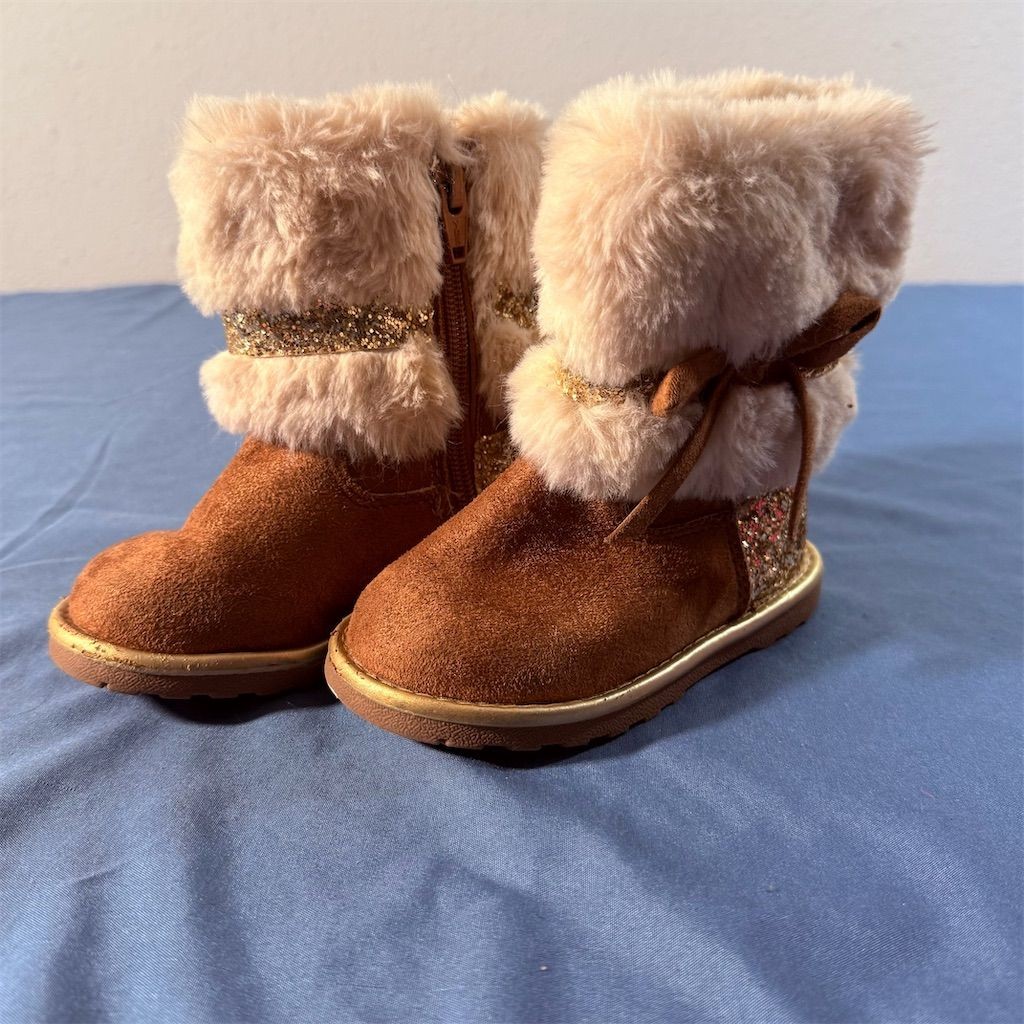 Girls’ Brown Faux Fur Boots with Glitter Detail Winter Size 6 Zip Side