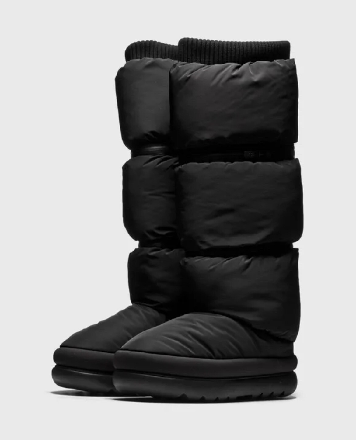 UGG CLASSIC MAXI  ULTRA TALL WOMEN BOOTS BLACK US 9 /UK 7 /EU 40