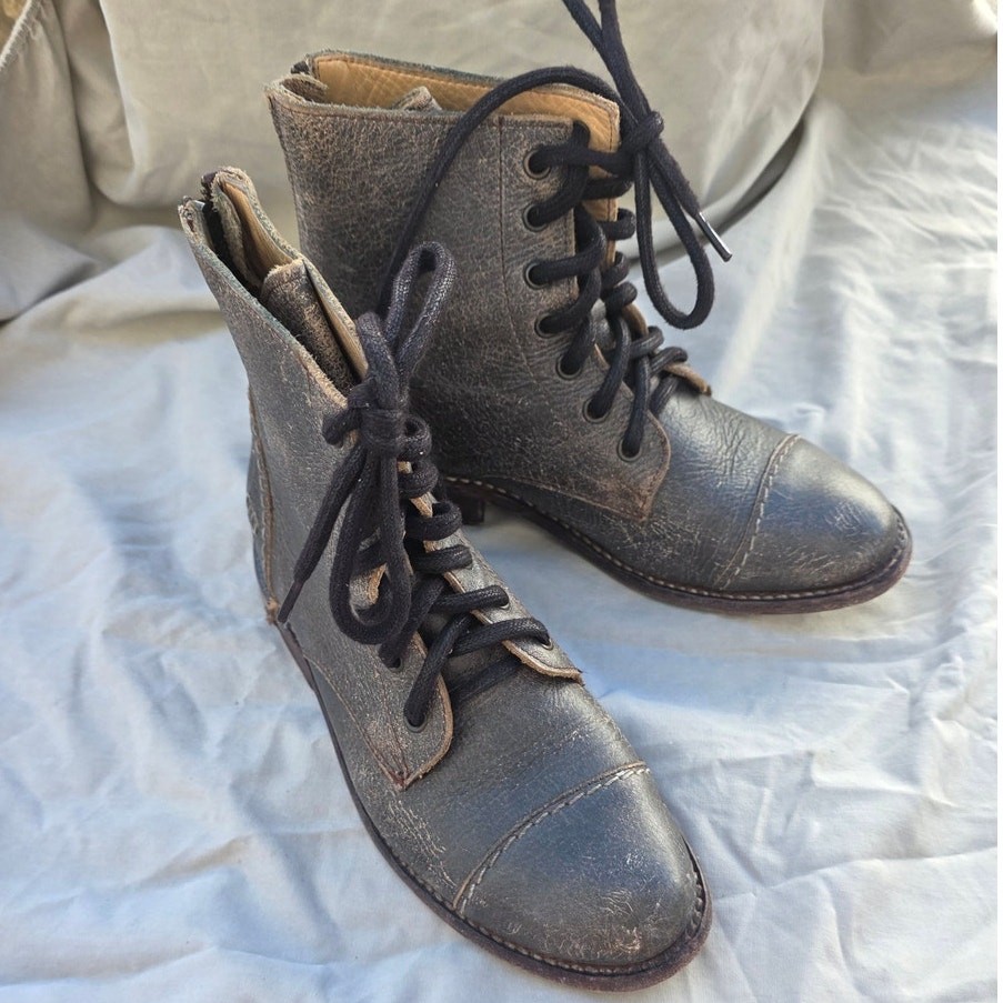 Bed Stu Laurel Women Boots 7.5 lace up combat distressed leather handmade EUC