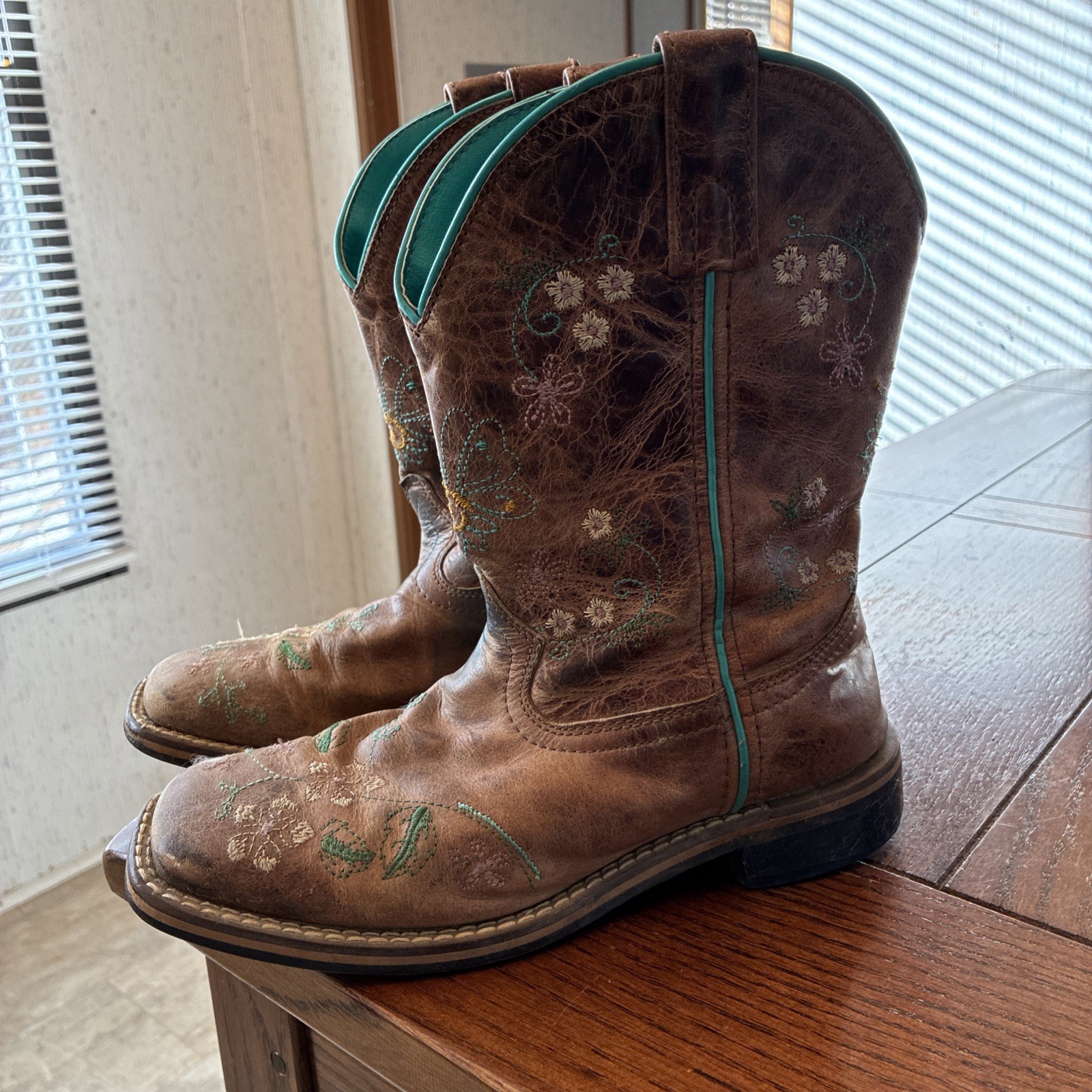 SMOKY MOUNTAIN BOOTS Girls 2.5R Floralie Western Brown Leather Boots