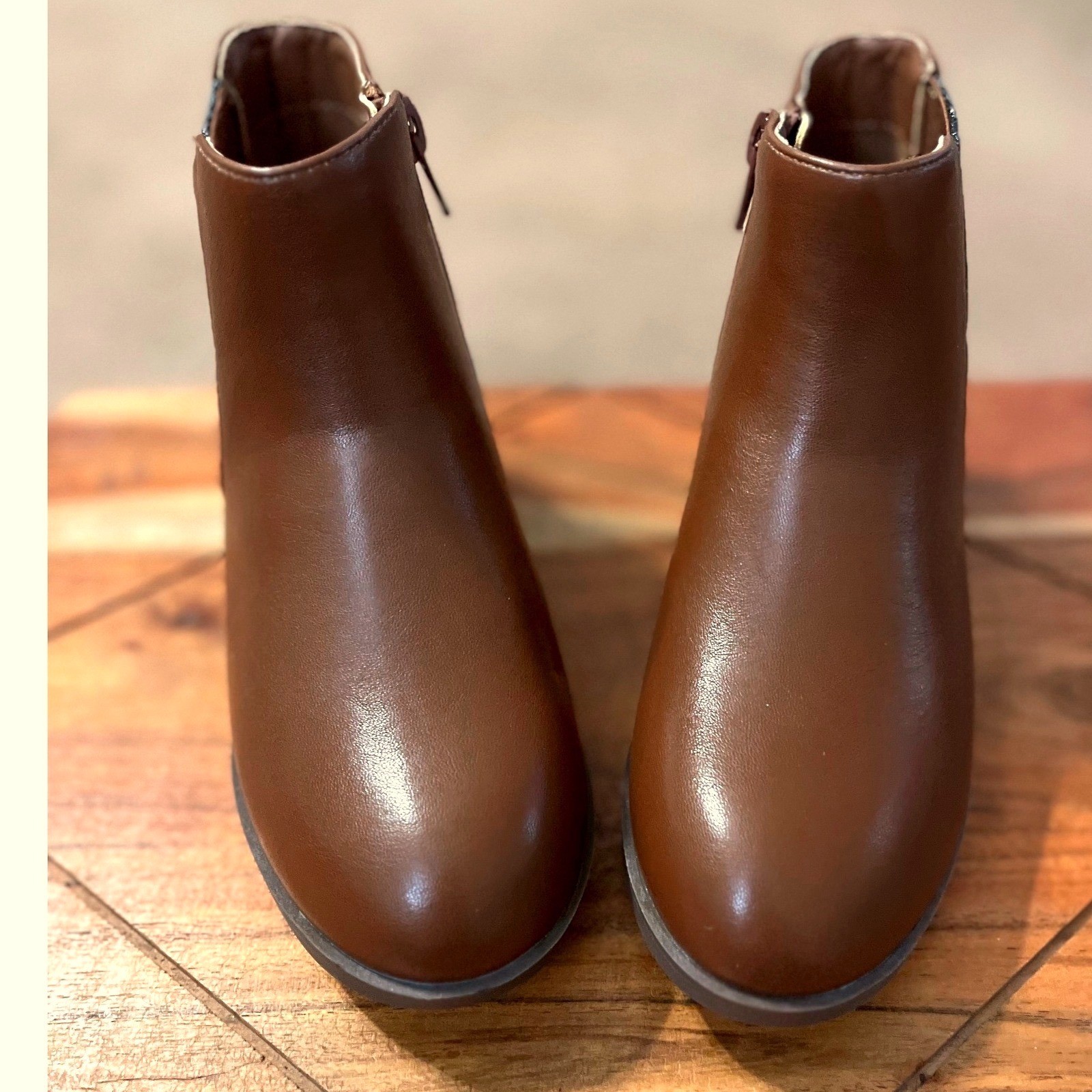 Kids Brown Faux Leather Zip Ankle Boots Glitter Side Size 13 NWOT