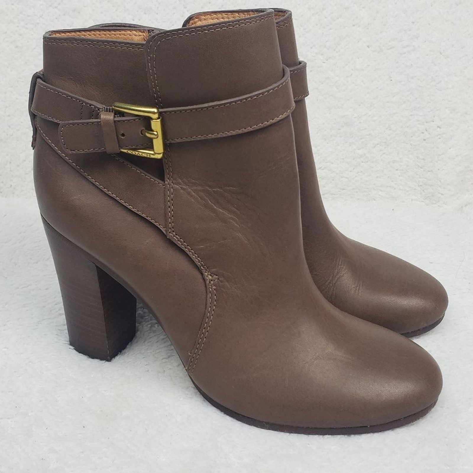 Coach Tulah washed brown heeled leather women boots Size 8.5B