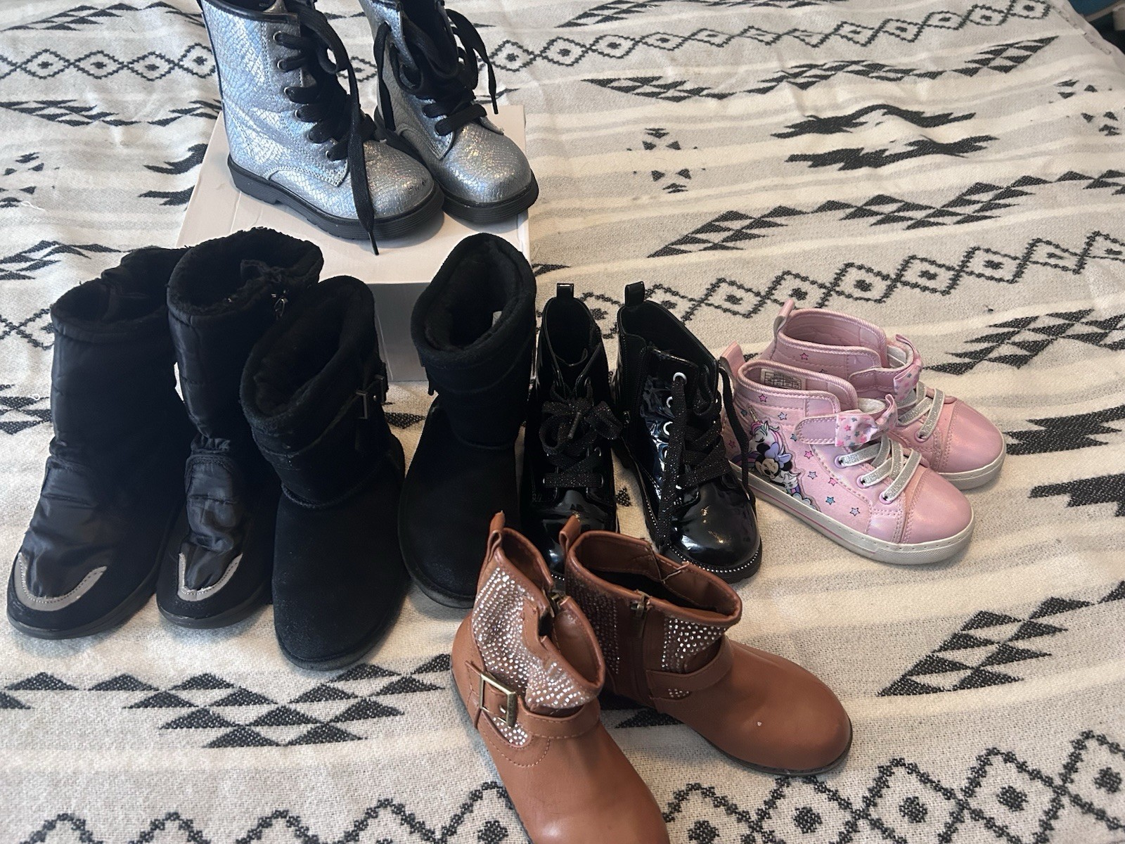 Lot Of Youth winter boots Sized 10 For Girls