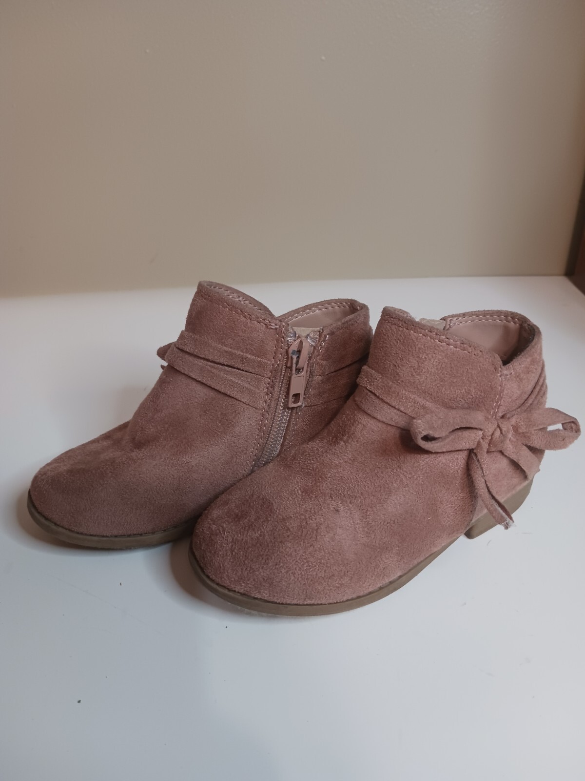 Unr8ed Girls boots Size 7