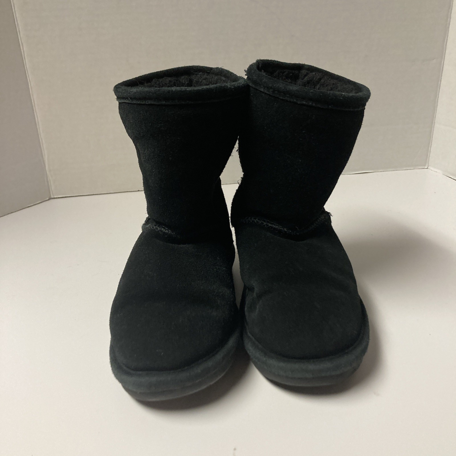 Bearpaw Girls Winter Boots Kids Size 12 Black Traditional Style Fall Winter EUC