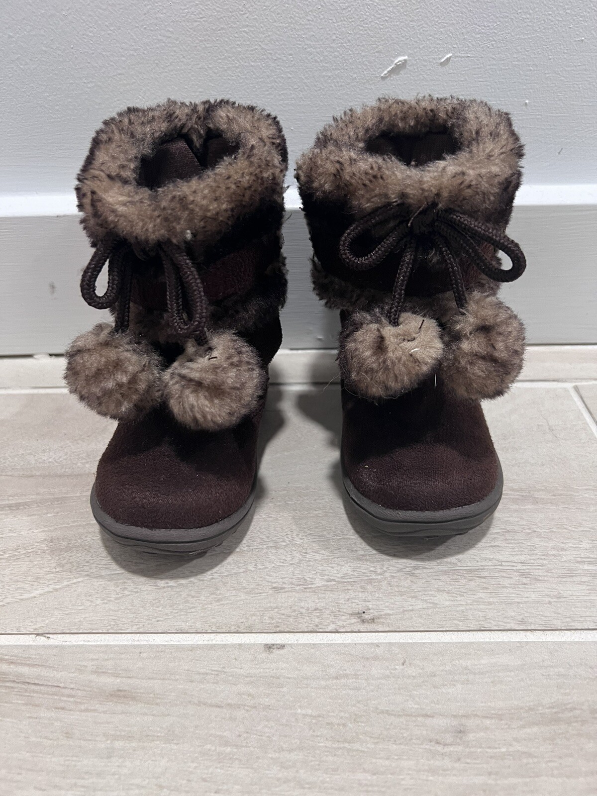 FG Vera Toddler Girls Boots Size 5 Brown Faux Suede Faux Fur Trim/Pom-Pom