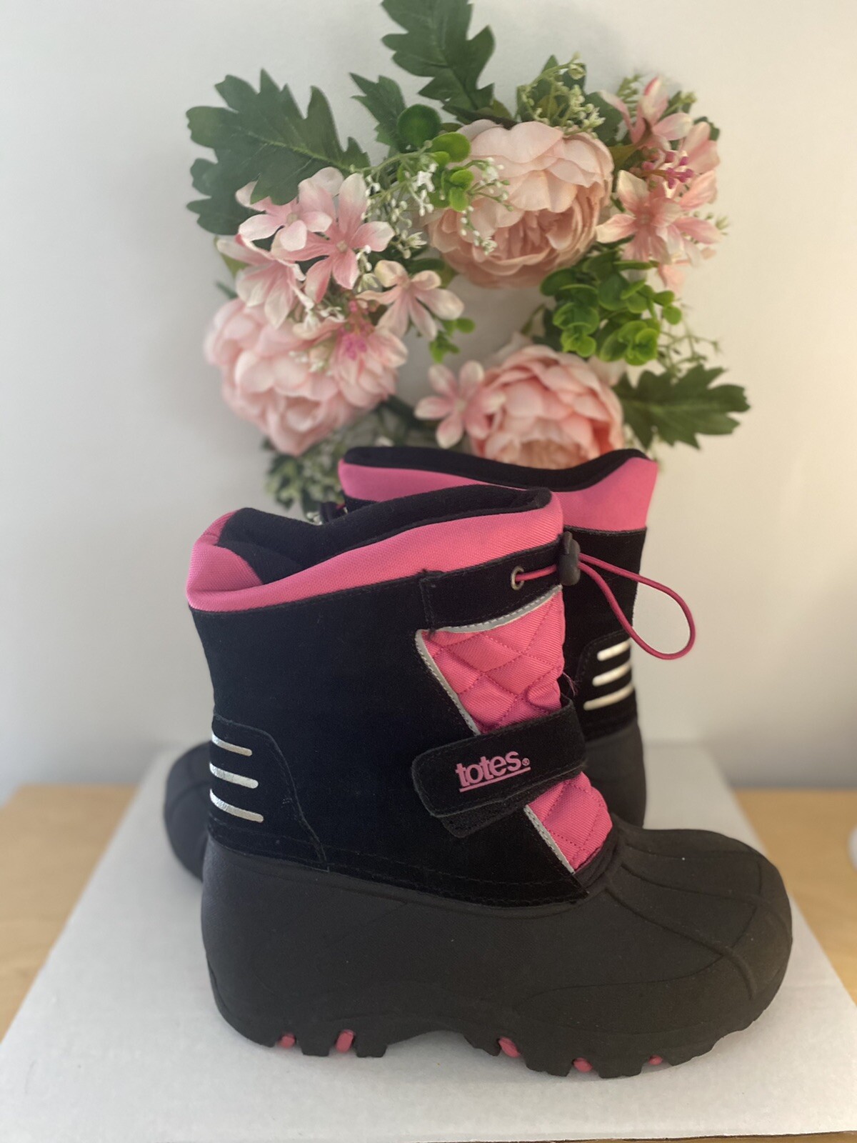 Totes Jillian Big Girls’ Winter Pink Black Boots Size 4 Waterproof Rain Boot EUC