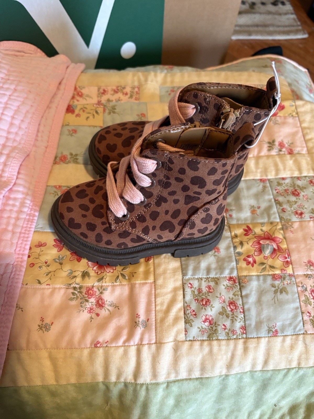 Girls boots Sz 5