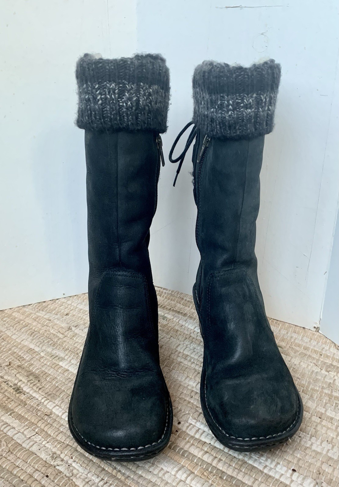 UGG Skylair  Knit Tops Black Leather Shearling Lined Women Boots Size 39 / US 8