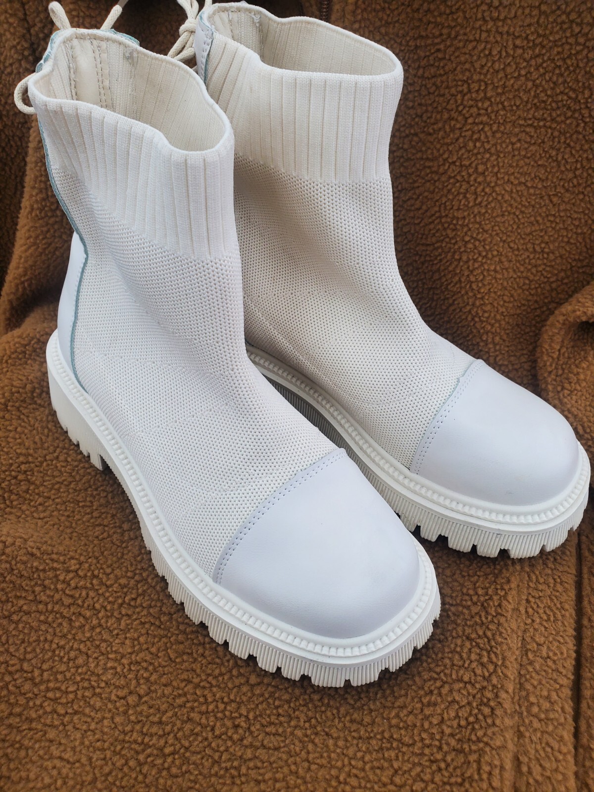 White Women Boots Side 8