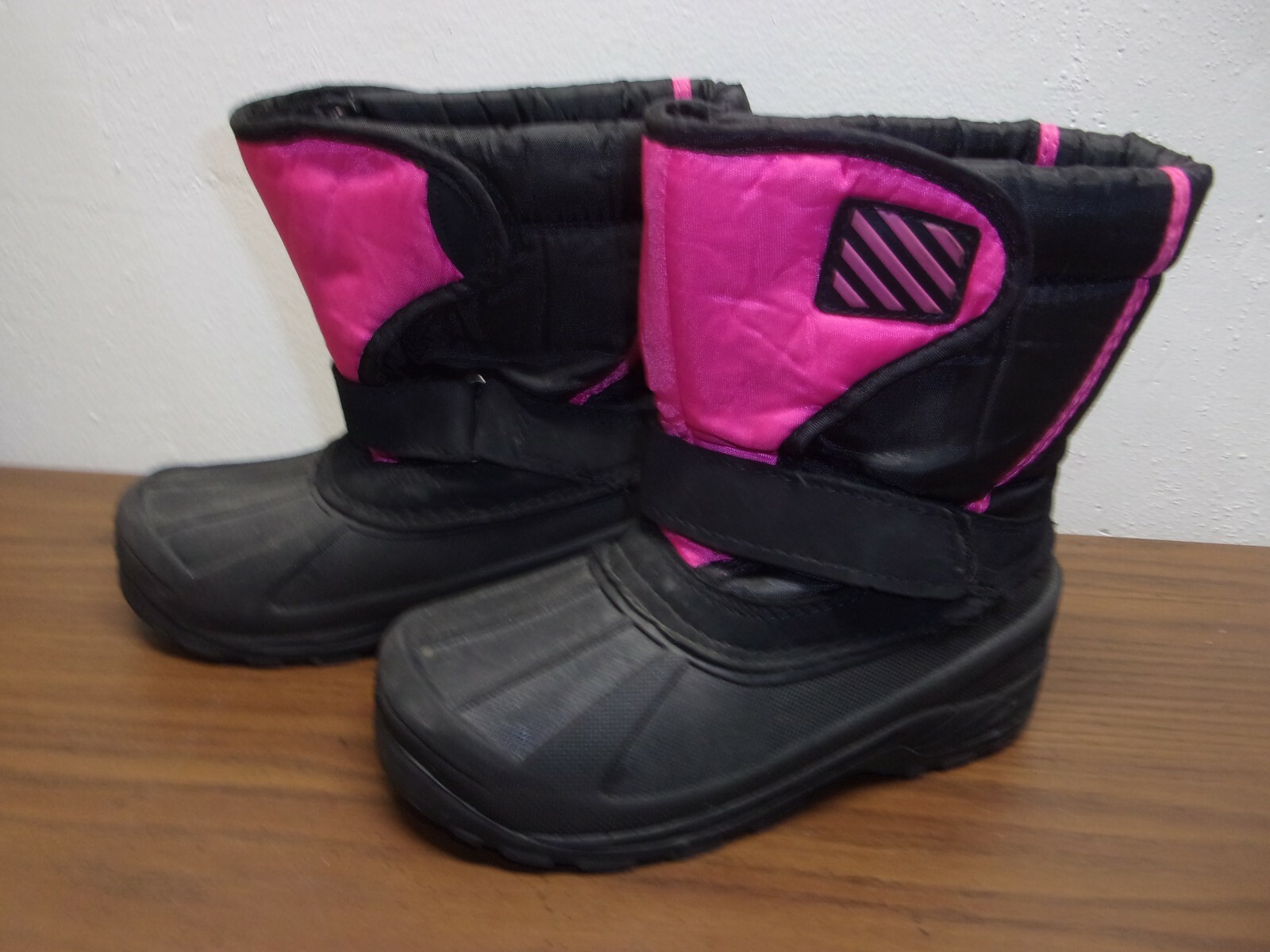 Sintetico Girls winter boots US sz 1 Black pink hook & loop *