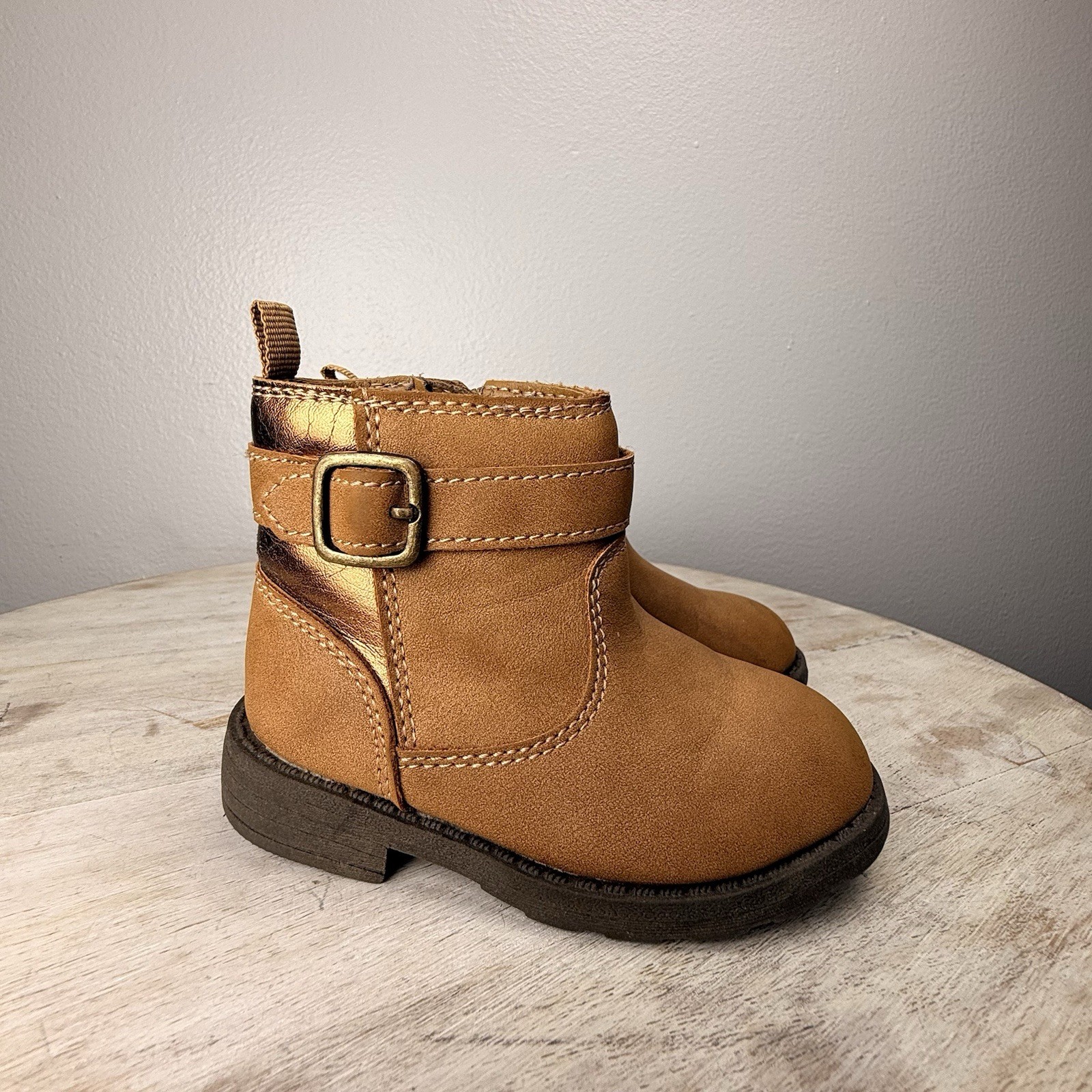 Carters Girls Boots Size 5M Brown Zip Up Gold Accent Warm Round Toe Booties