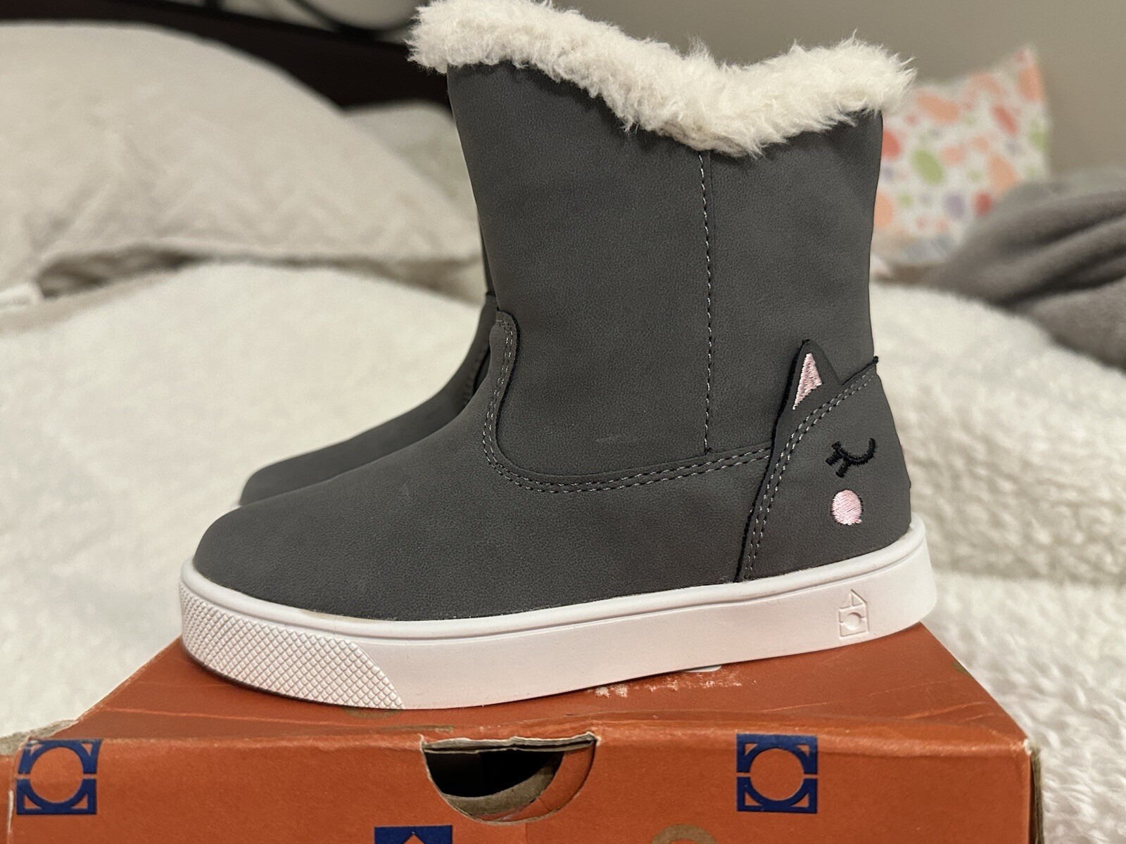 Oomphies Girls Chilly Gray Cat Boot 9c NWB
