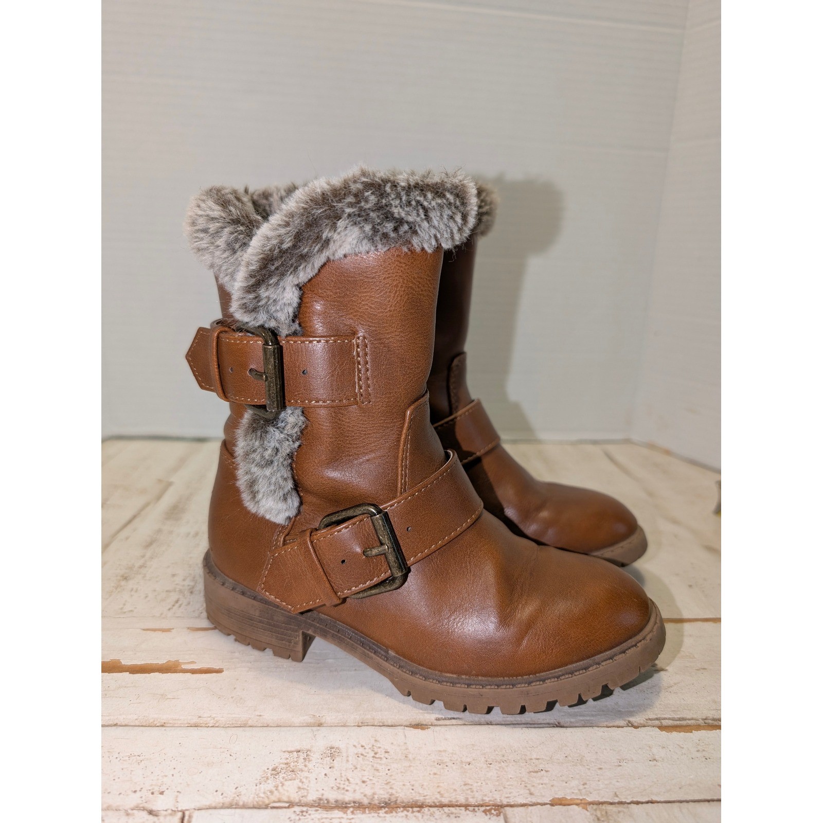 Kids Madden Girl Brown Leather Boots w Faux Fur Buckle Accent Size 11