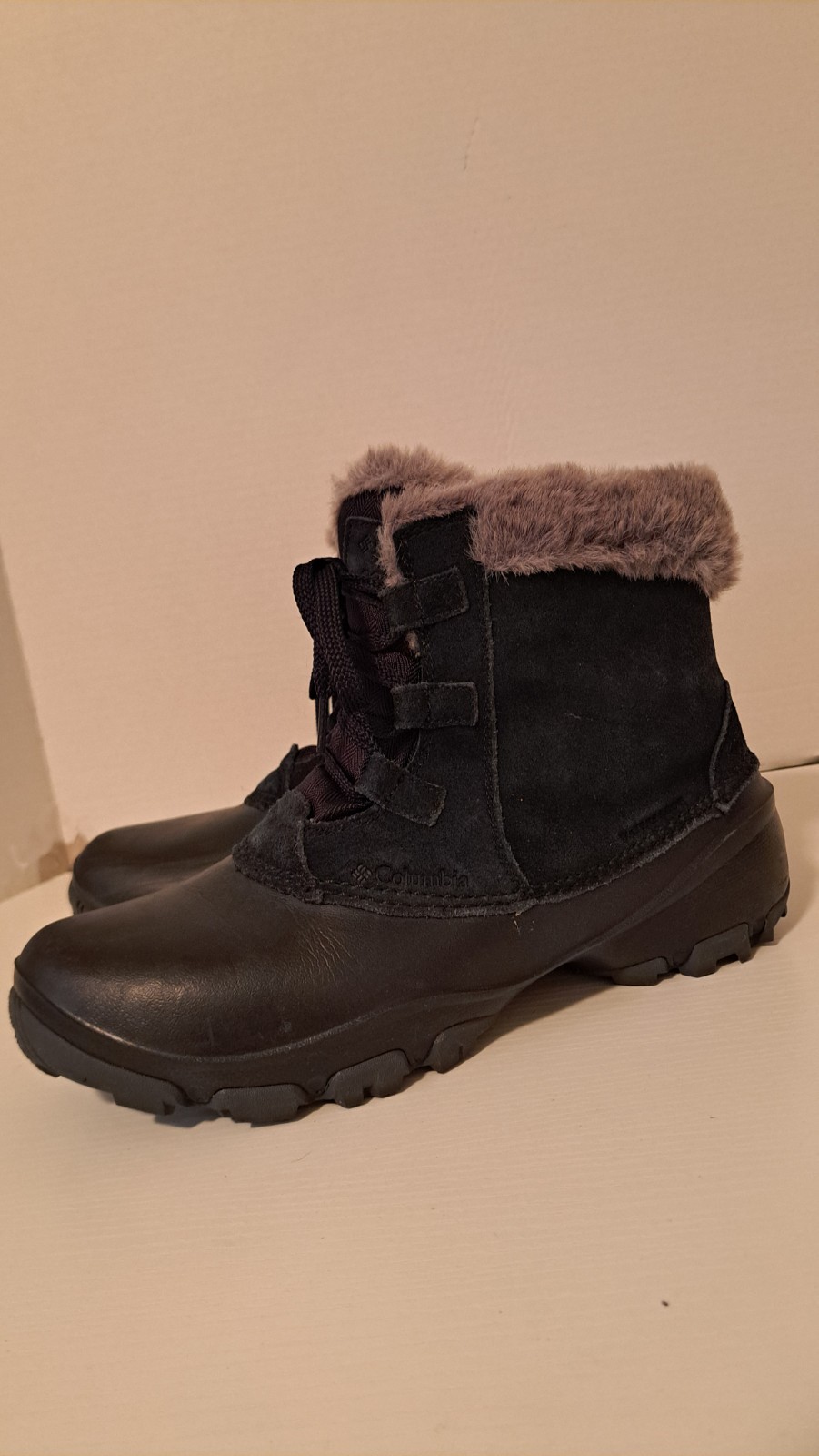 Columbia Women Boots Size 10 Winter Boots.