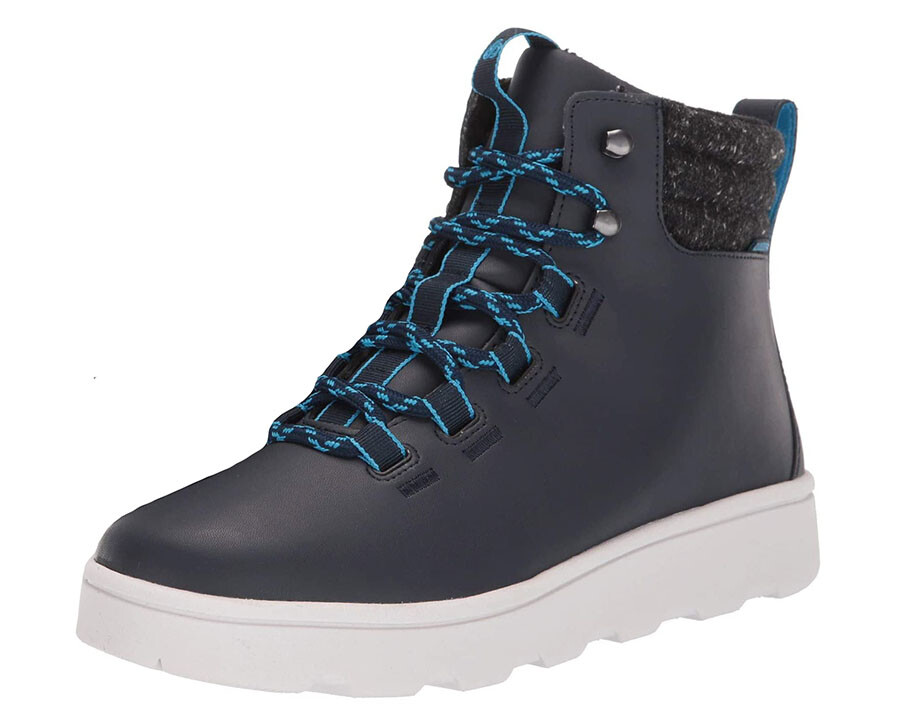 NIB – Clarks Step Explore Hi Women Boots Sz. 7 – Sz. 7.5