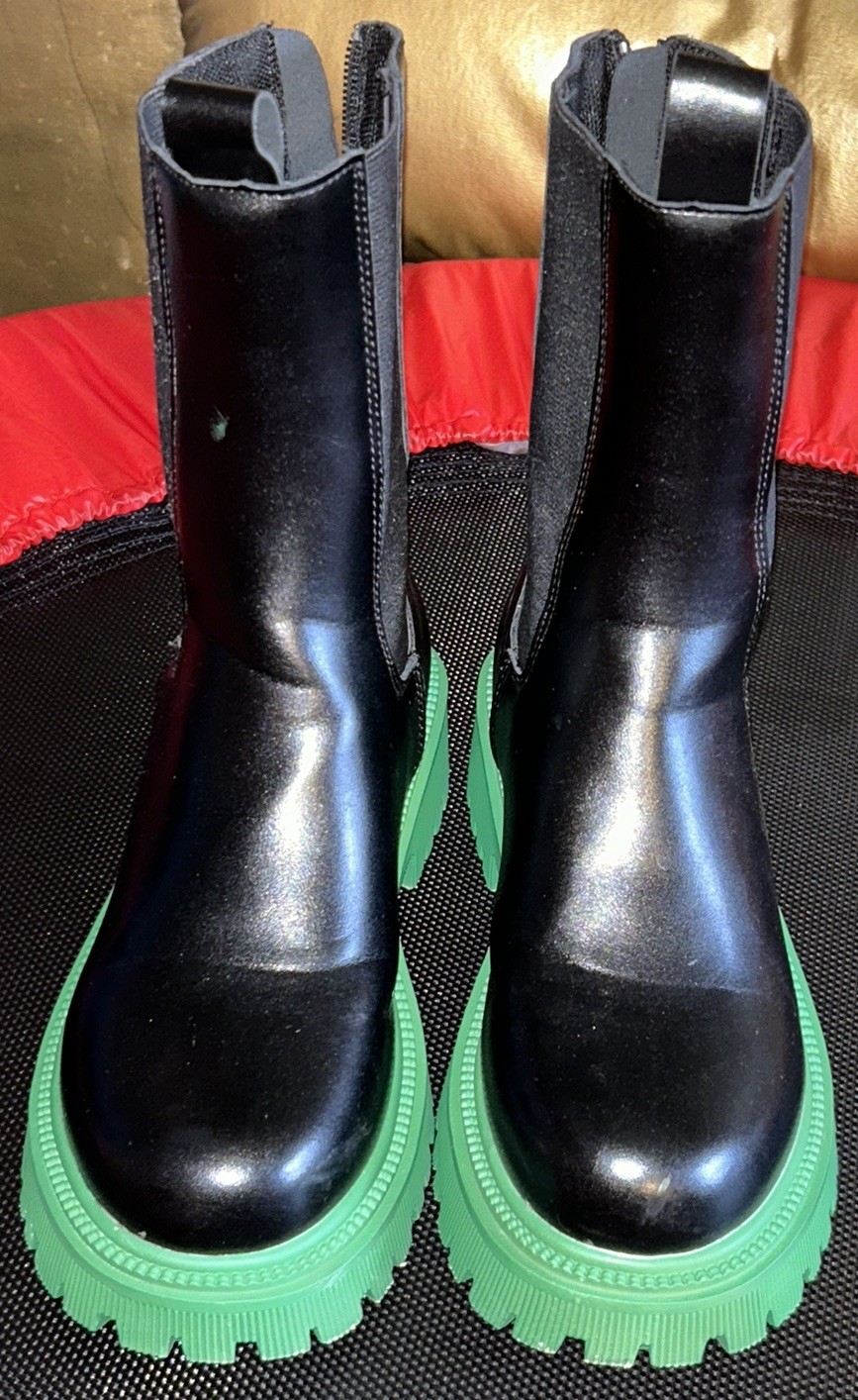 Green And Black Women Boots