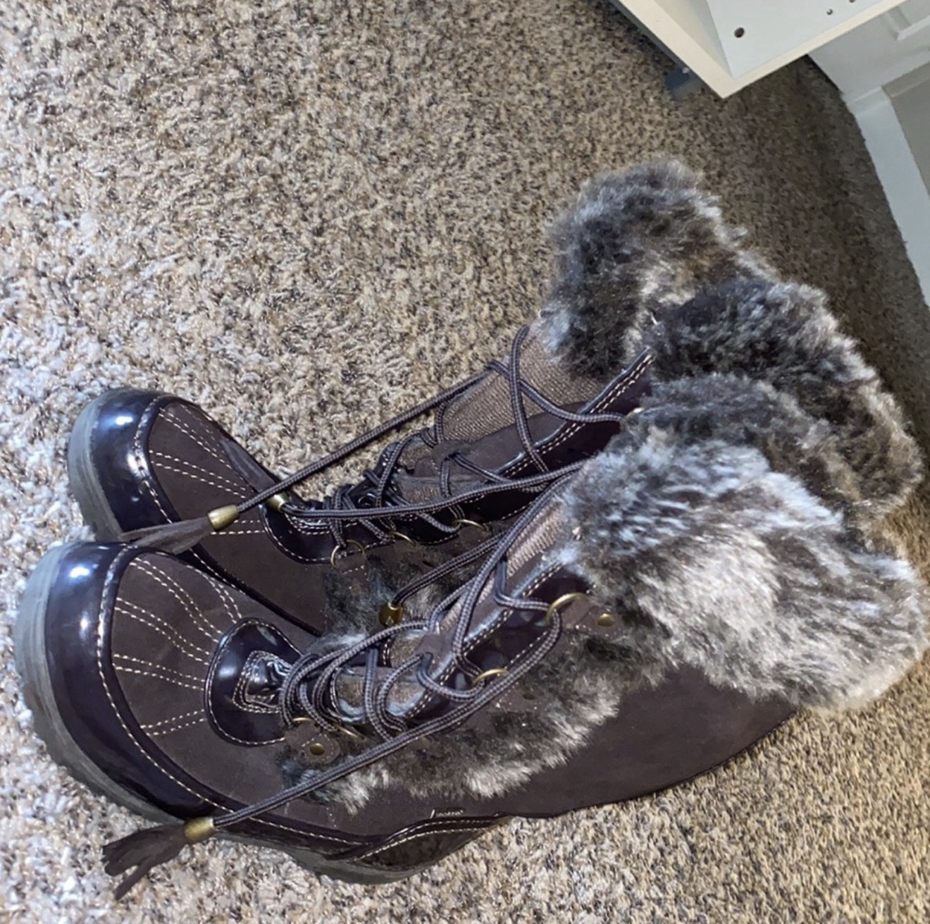 WOMEN WINTER BOOTS