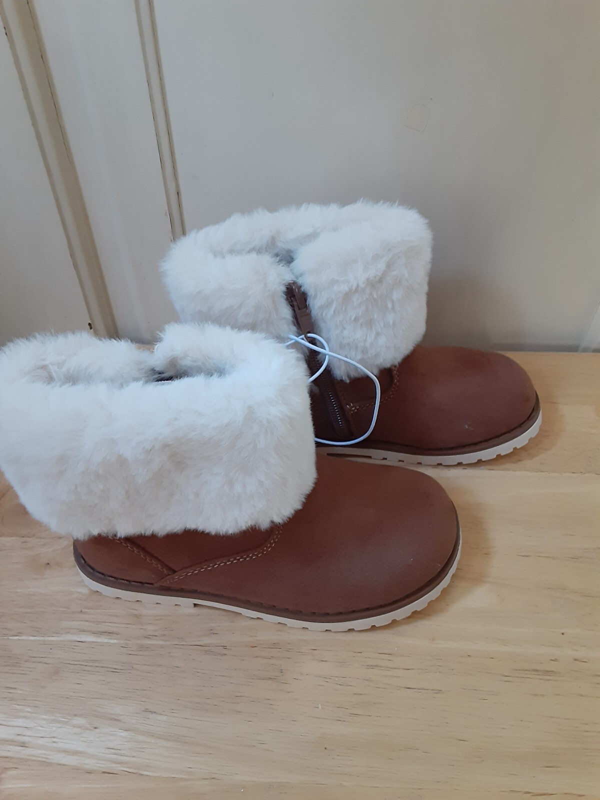 Falls Creek Faux Fur Lined Toddler Girls Boots  Size 10  NEW WITH TAGS