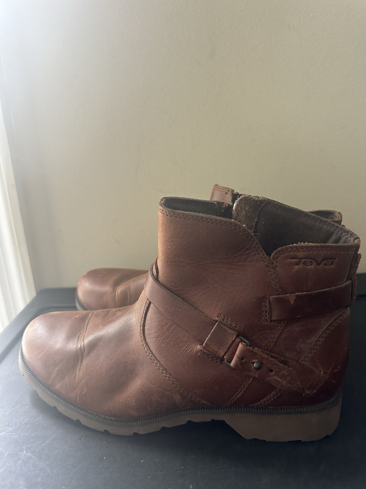 Teva Women’s De La Vina Leather Low Boot 7