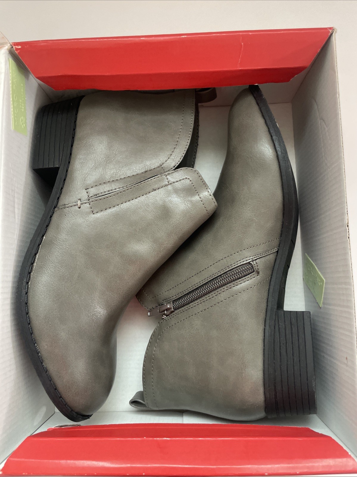 AMERICAN RAG CIE ACADEEP GREY WOMEN BOOTS SIZE 10 W
