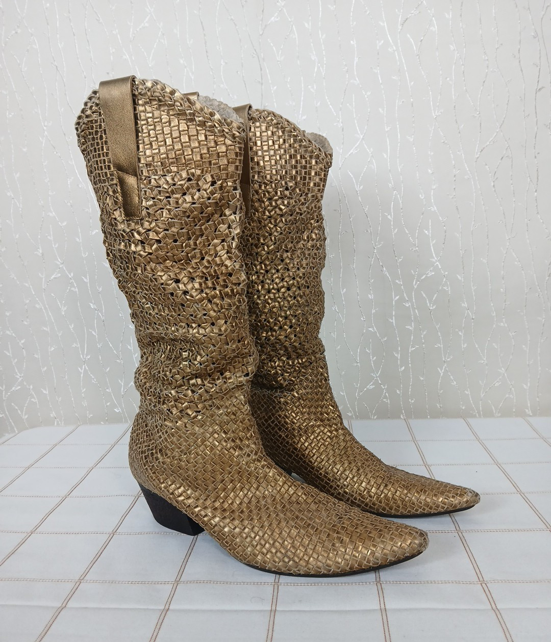Leather Women Boots Sz 9 Gold Mid -Height Woven Y2K Retro Vtg Hippie