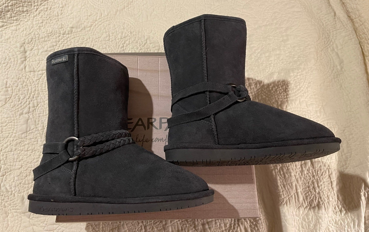 Bearpaw Adele Short Sheepskin Wool & Suede Charcoal Gray Women Boots :  Size 8