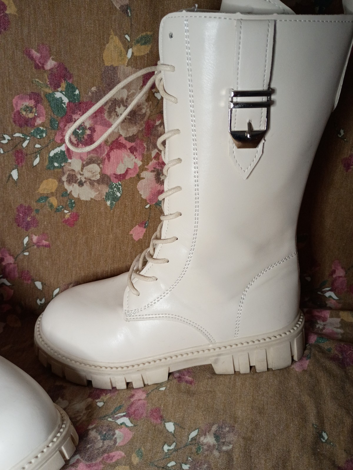 Girls Zipper Boots Eggshell-Beige Size 33 Mid Calf Faux Leather Buckle Design 33