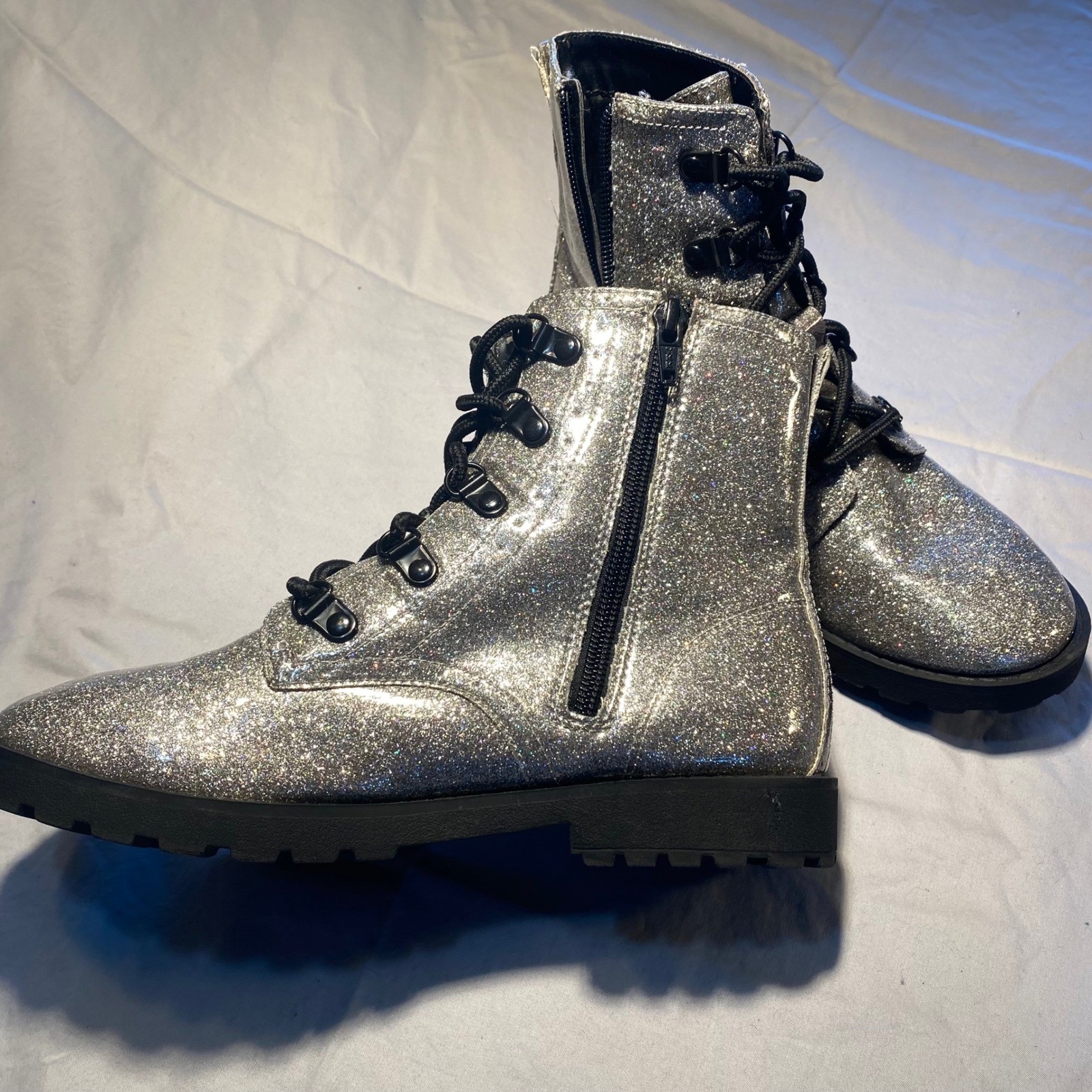 Girls Silver Glitter Combat Lace Up Side Zip Ankle Boots Kids Size 4