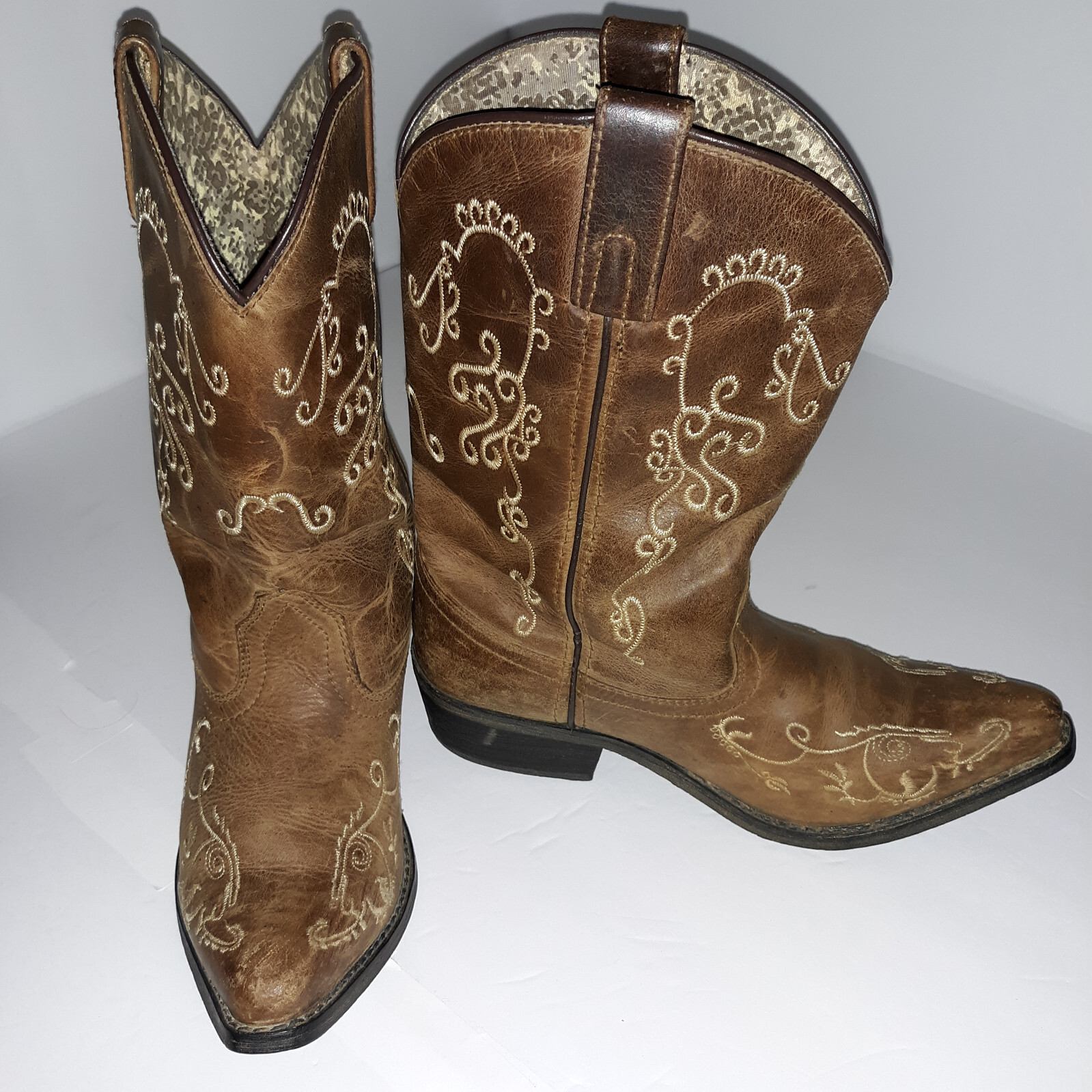 Smokey Mountain Western Girls Boots Size 4.5 R  Embroidered Leather Snip Toe