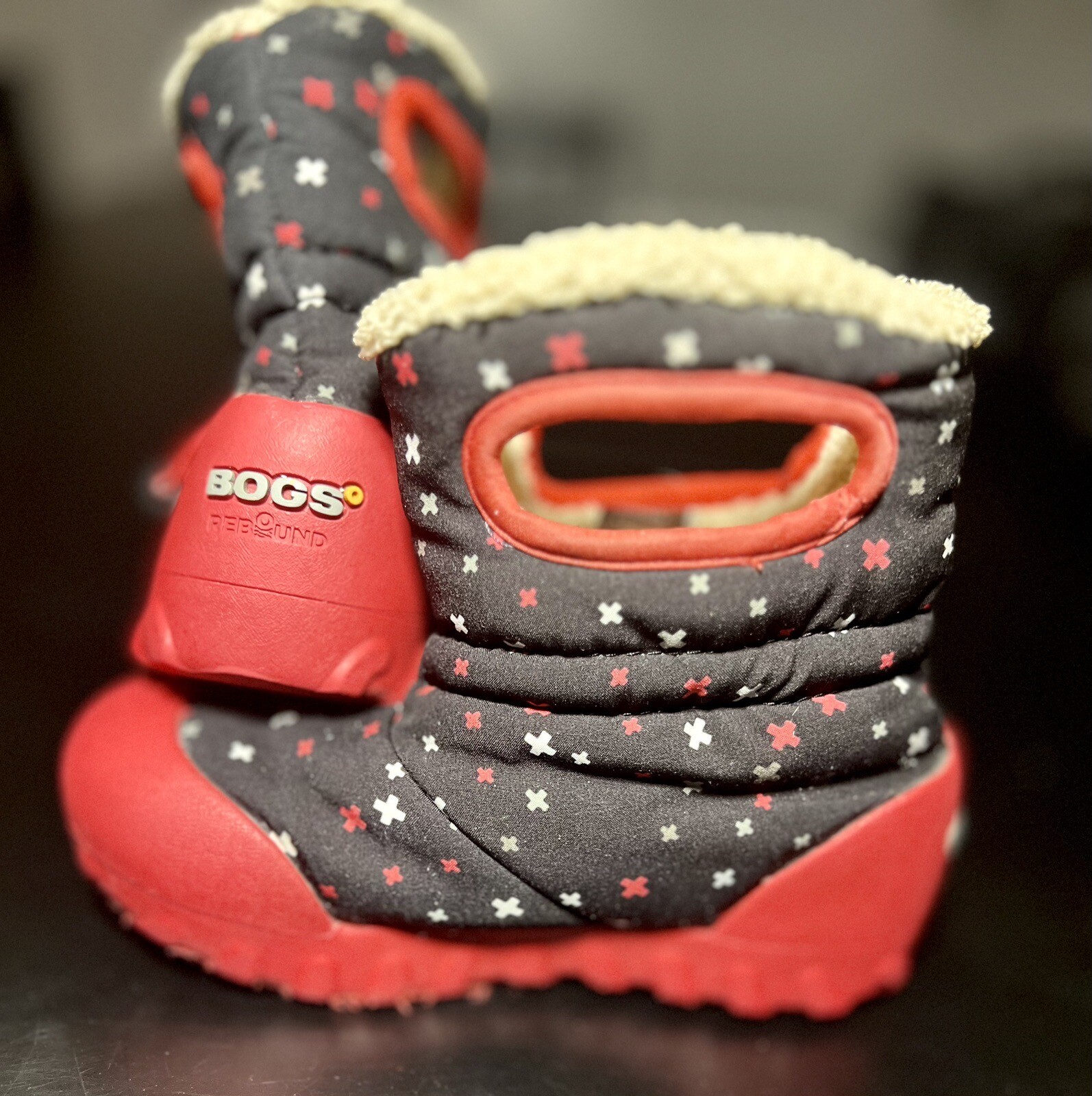 Bogs Girls Low Winter Boots Sz 12