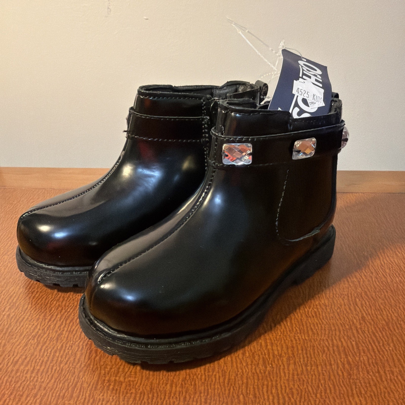 Oshkosh Bgosh Baby Girls Boots 7M Black Patent Leather Zip Up Ankle Shoes NEW