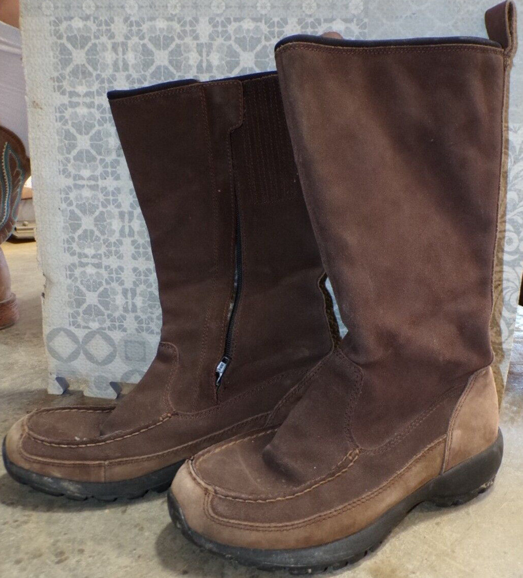 Lands End Women Boots Size 7B Bown Suede