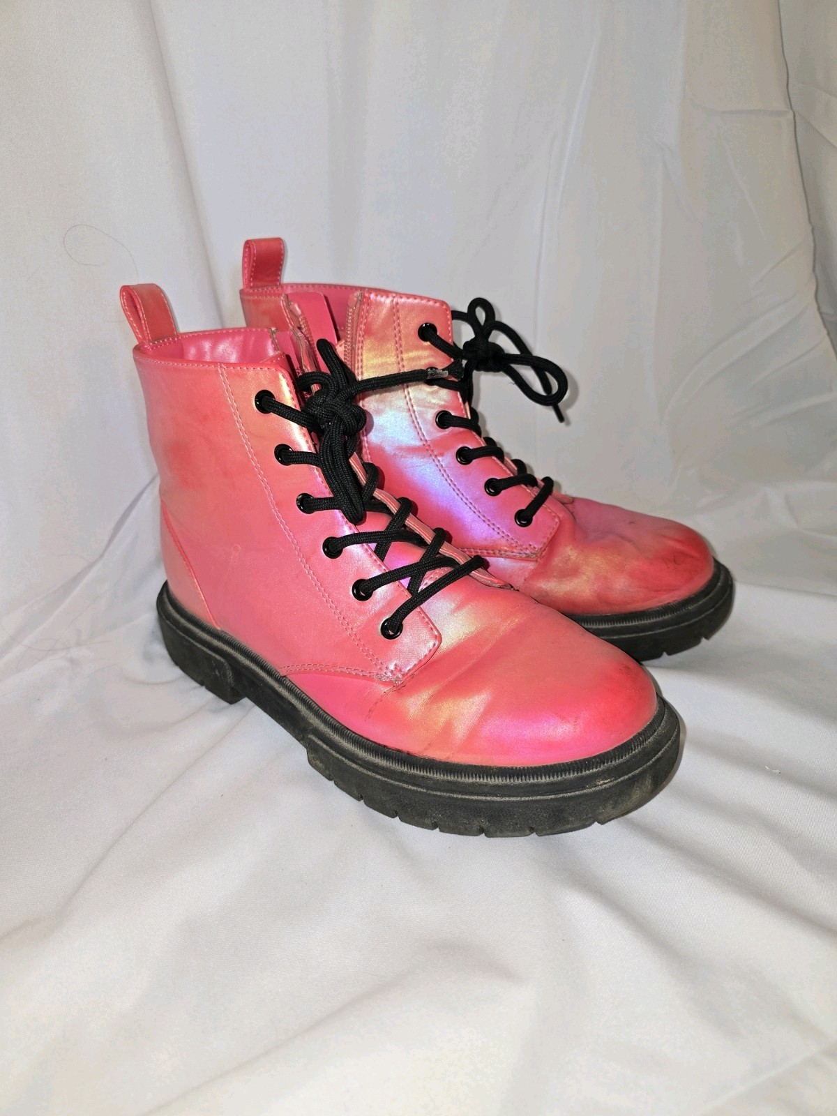 Pearlized Coral Girls Boots Size 5