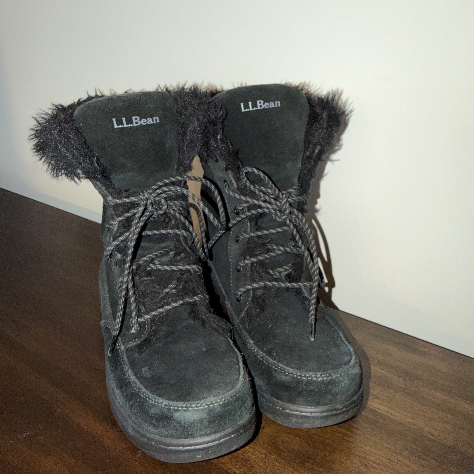 LL Bean Tek 2.5 Black Suede  Fur Trim Women Winter Boots size 10