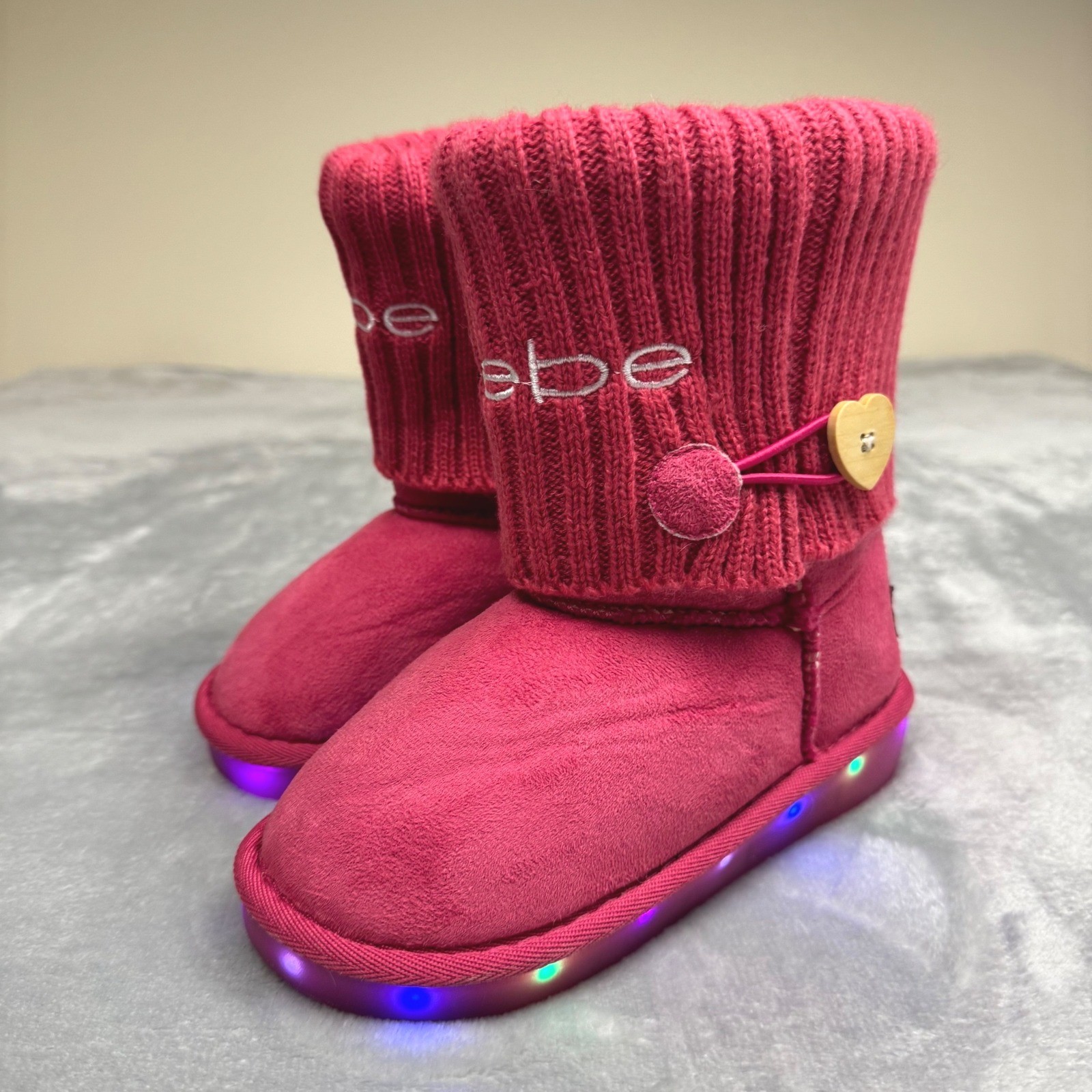 NWOT Bebe Girls Pink LED Light Up Sweater Boots Faux Suede Heart Button Size 1