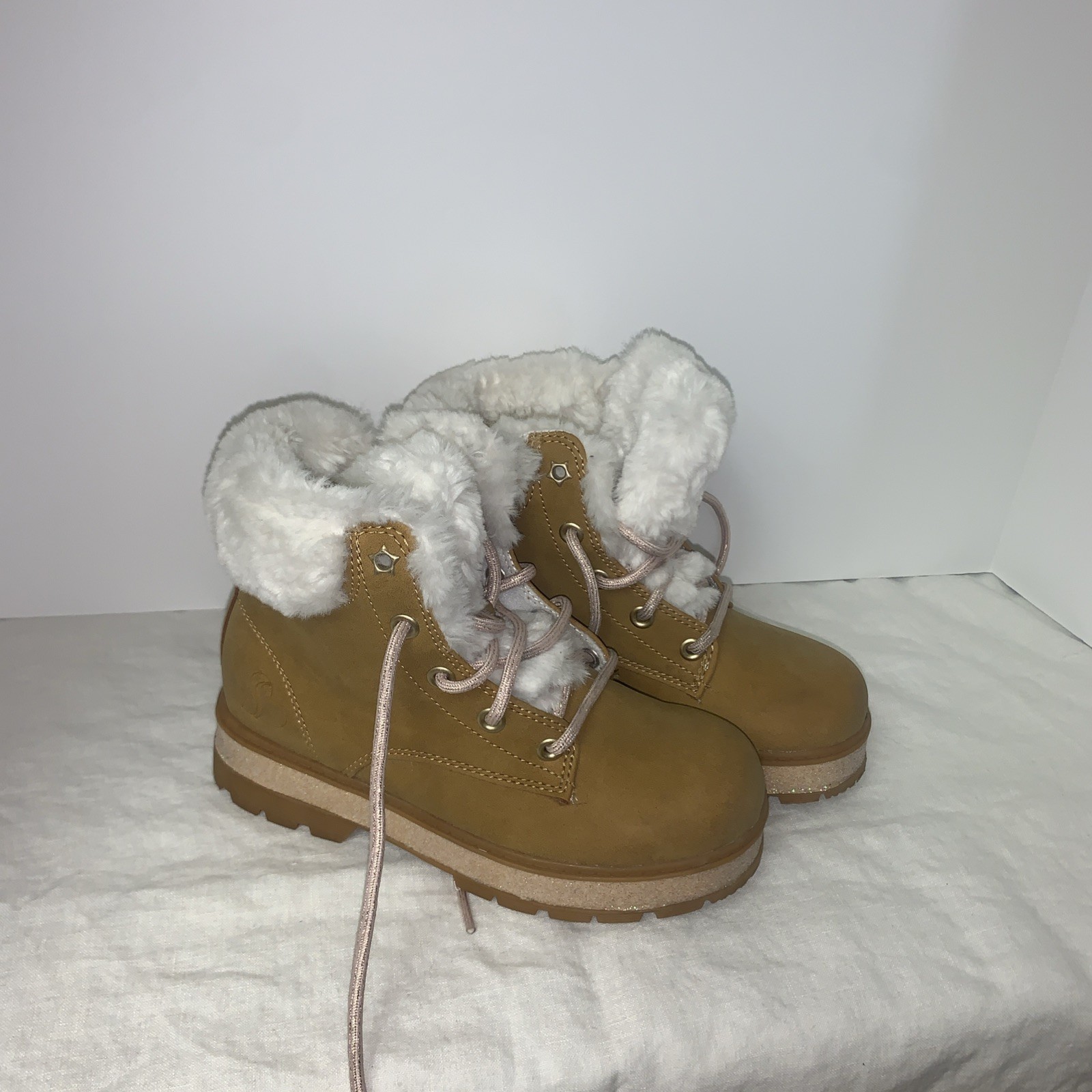 SKECHERS KIDS  Girl Boots Size 13, Brown With White Fur And Pink  Accents