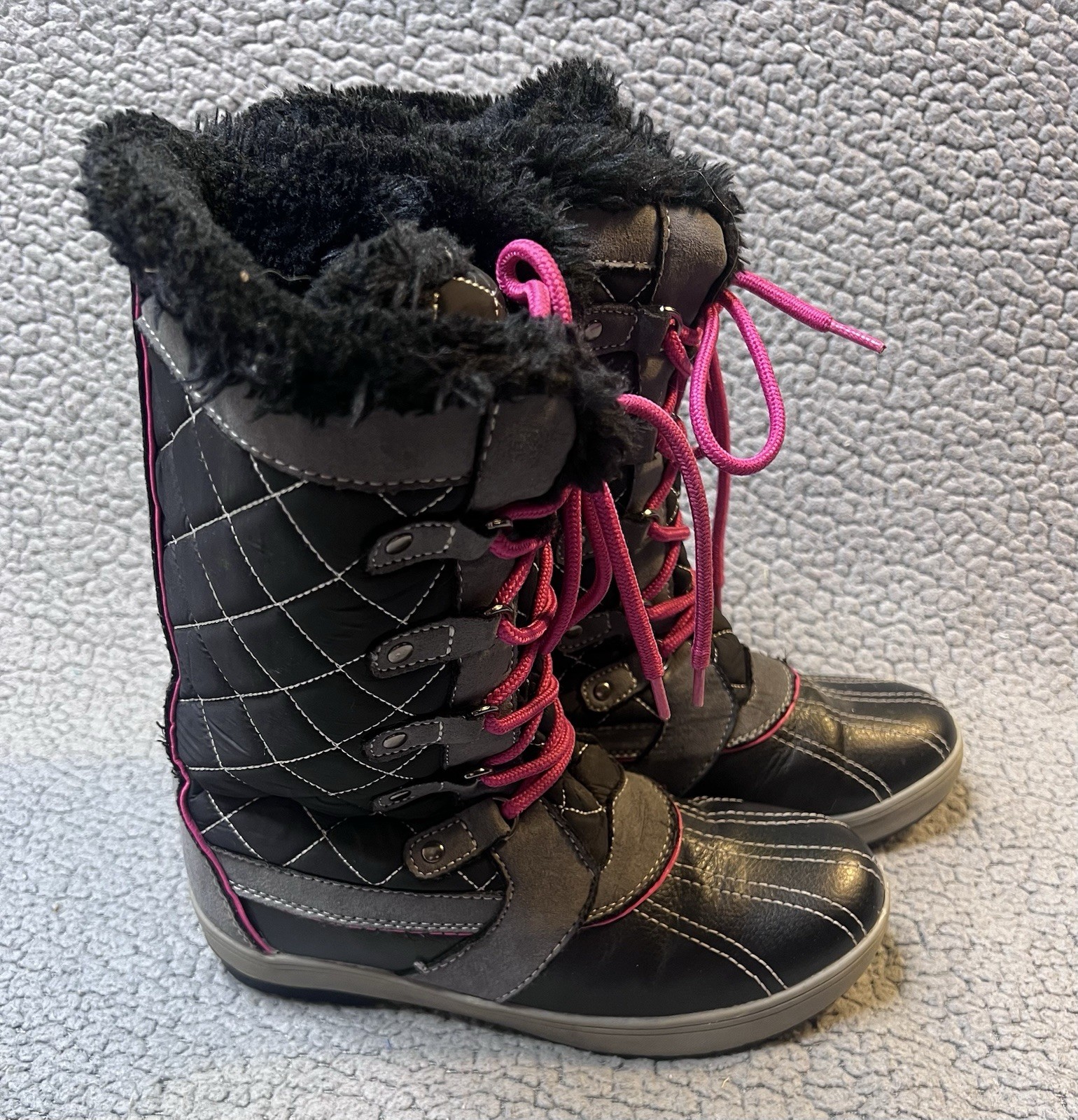 Totes Sabrina Girls Boots Size 5 Med Black And Pink Faux Fur Lining Black & Pink
