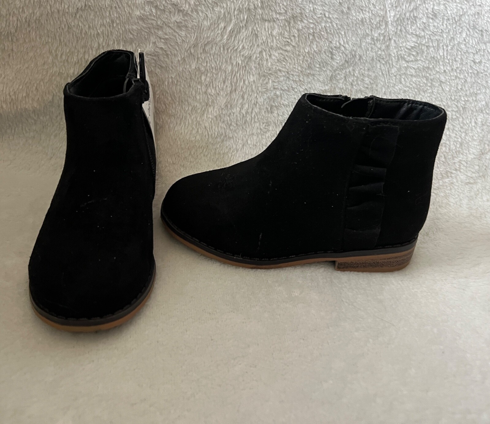 Cat & Jack Toddler Girls Boots Sz 7 Unity Ruffle Black *Damage Stratches