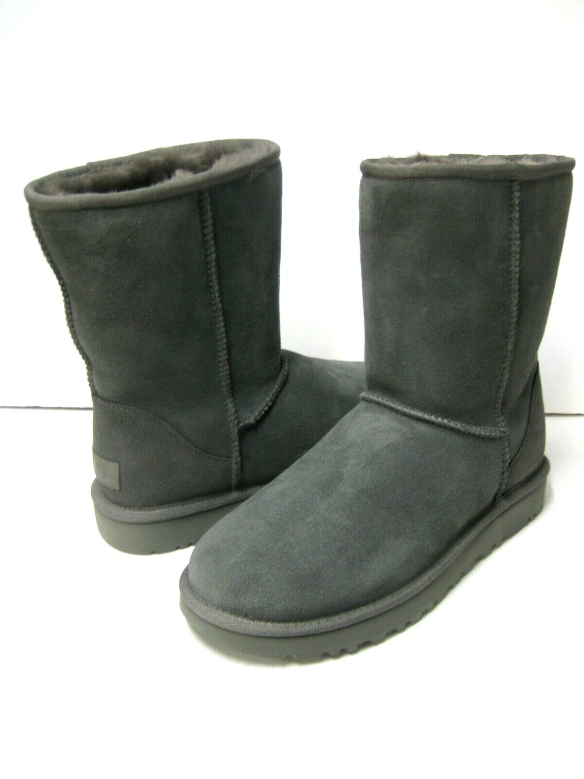 UGG CLASSIC SHORT II SUEDE WOMEN BOOTS GREY US 9 /UK 7 /EU 40
