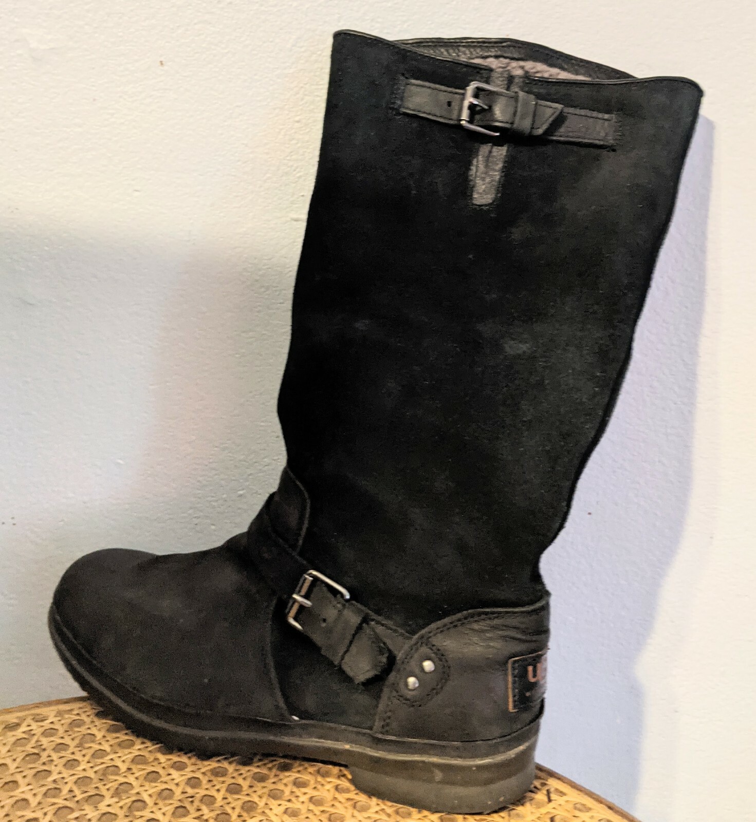 UGG AUSTRALIA THOMSEN  LADIES BLACK SUEDE WATERPROOF LEATHER BOOTS 7