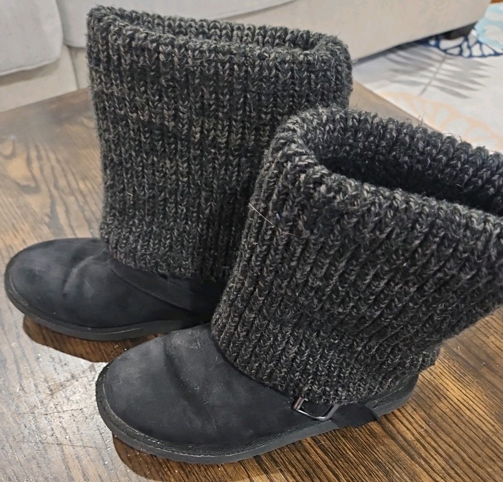 Massimo Black Girls Boots Size 6 Sherpa Lined Warm Black