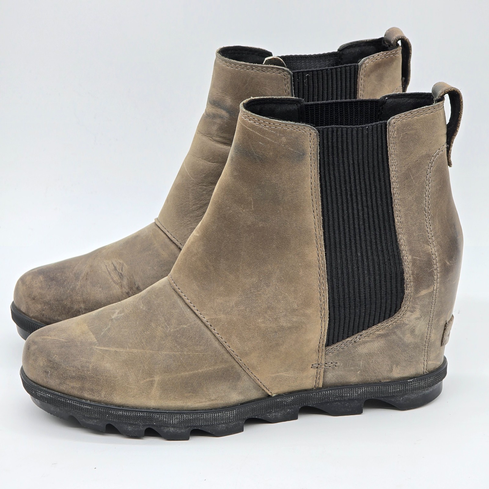 SOREL Joan of Arctic Wedge II Sz 9 Chelsea Women Boots Grey Leather Lug Sole