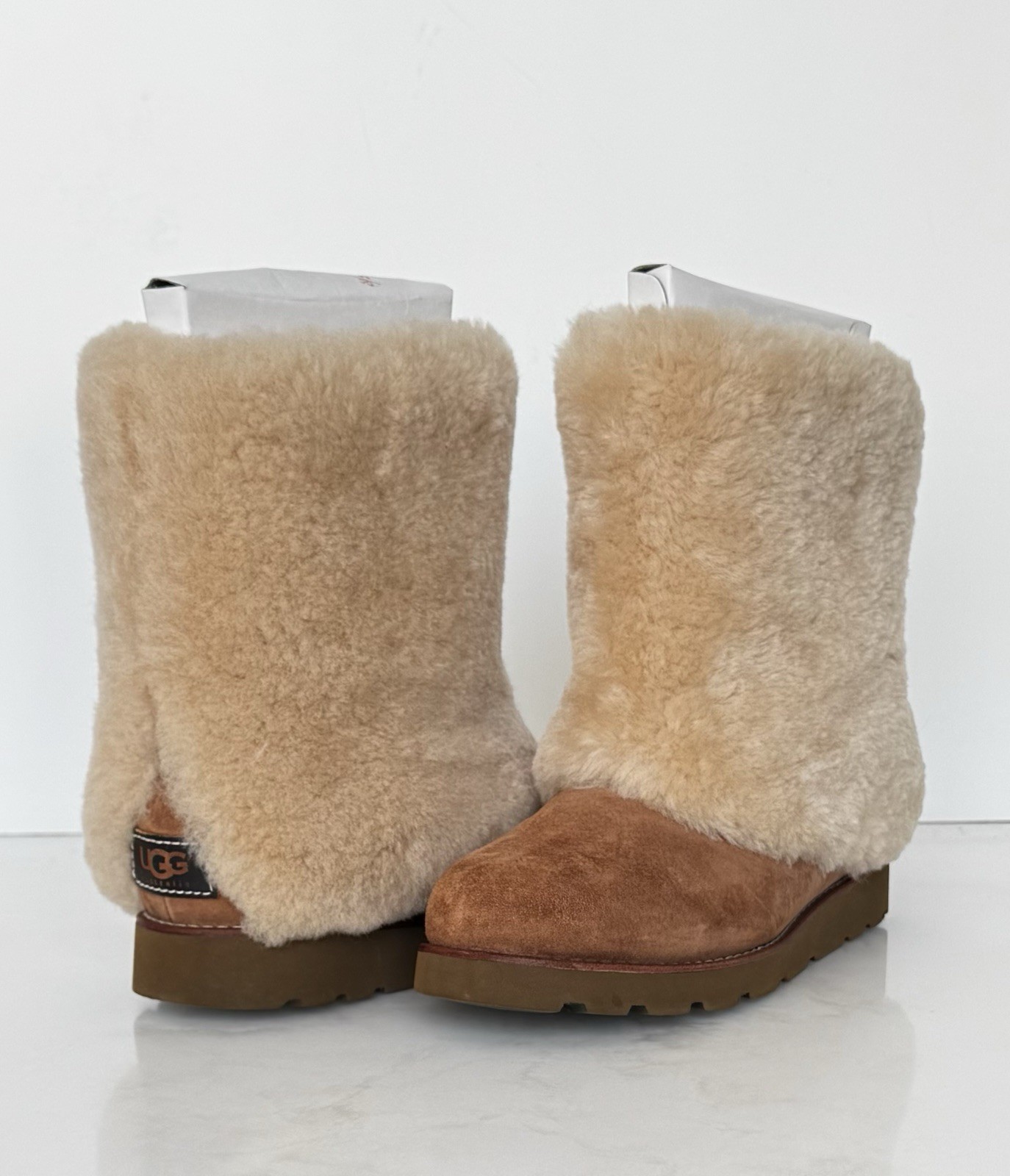 UGG PATTEN CHESTNUT SUEDE SHEEPSKIN WOMEN BOOTS SIZE US 8 RARE 🔥