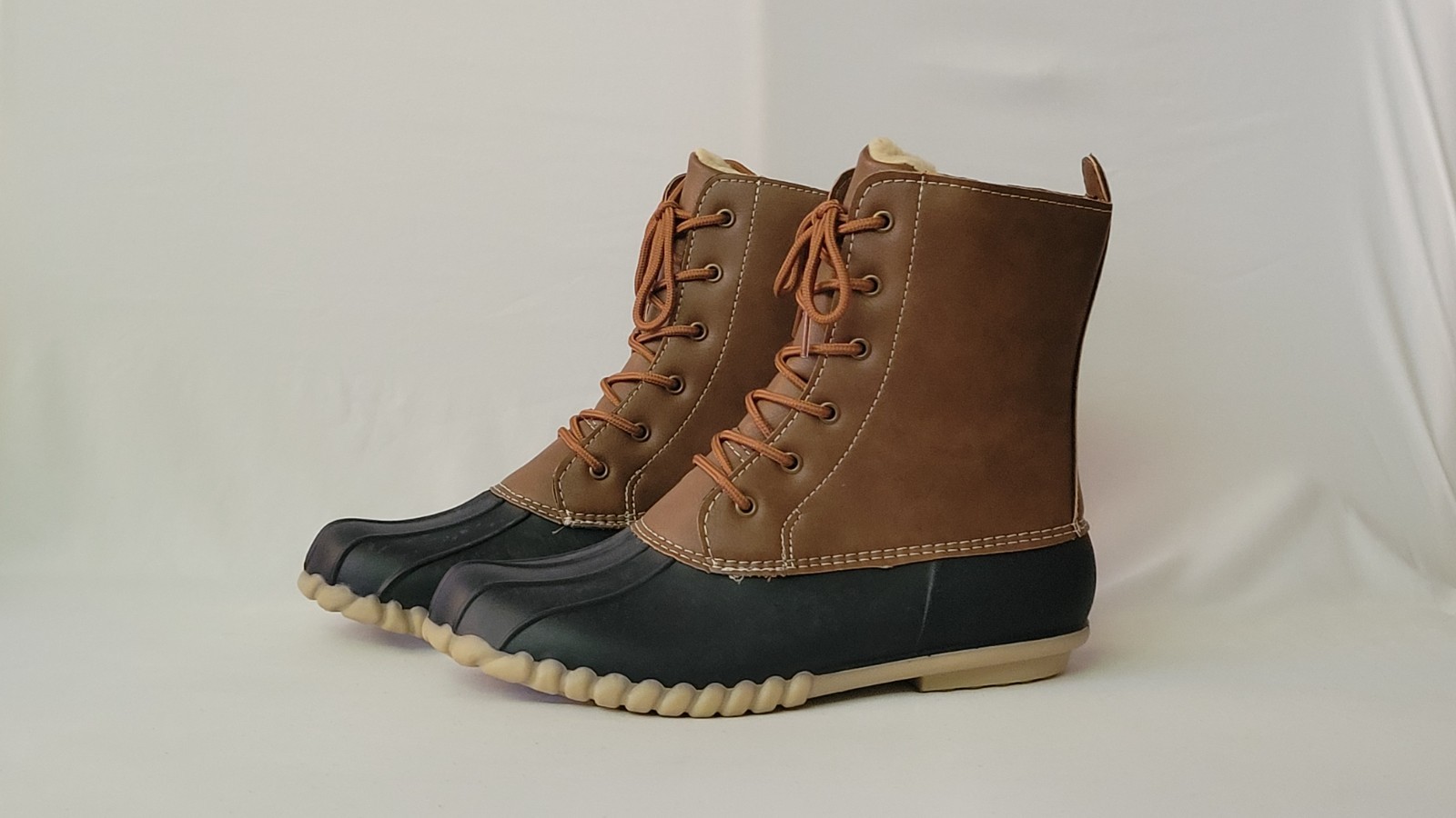 Winter women boots waterproof size 9